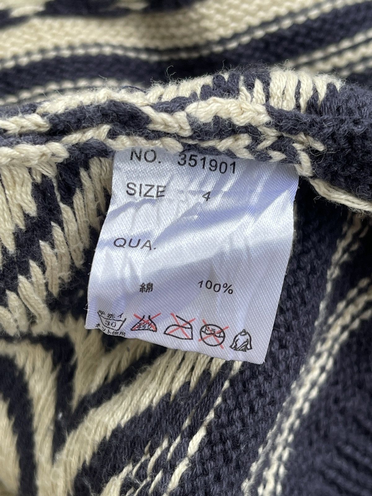 go slow caravan Shawl Collar Cable Knitted Aztec Jacket Size US L / EU 52-54 / 3 - 6 Thumbnail