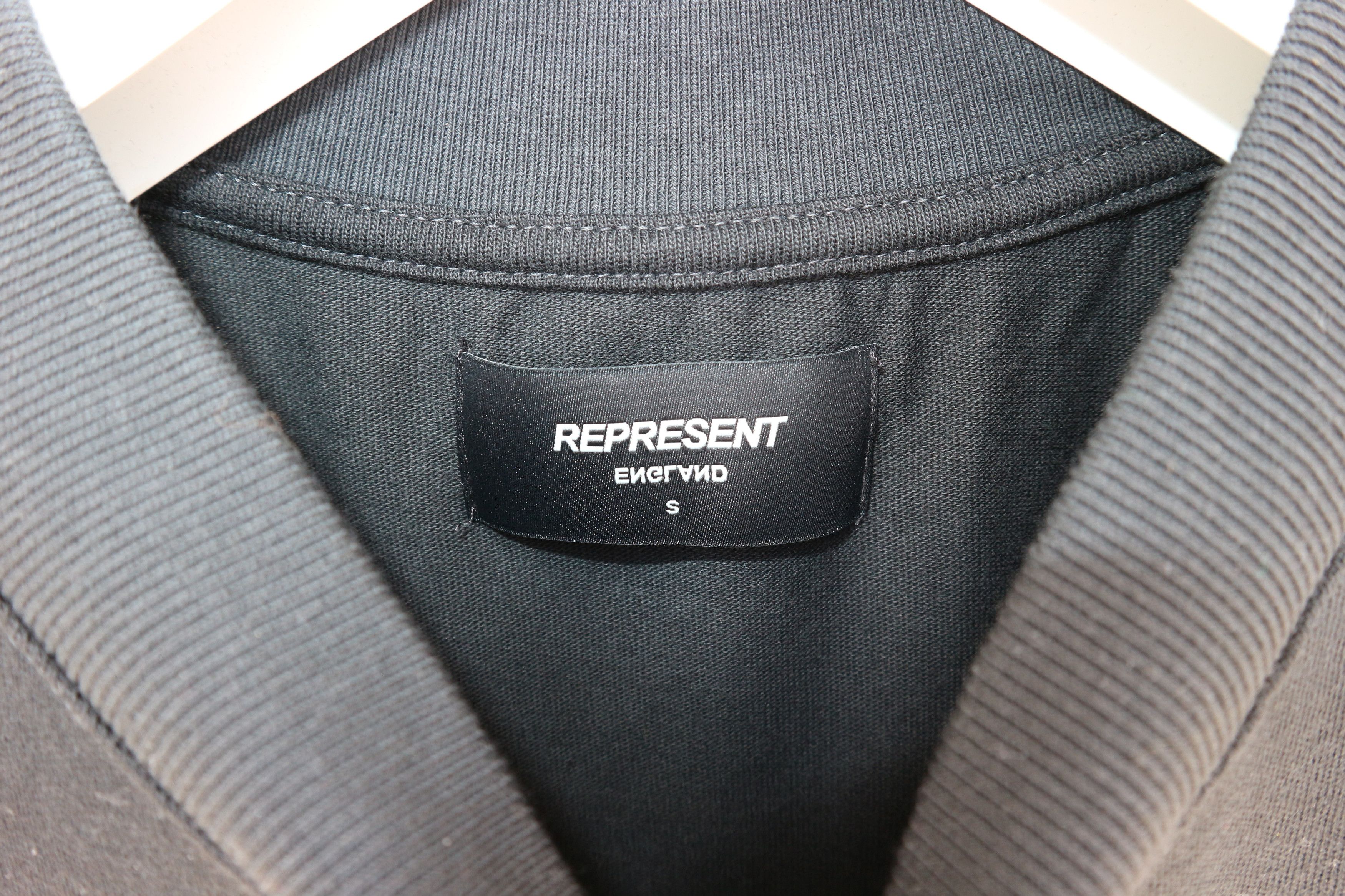 Represent Clo. Brand new Vintage 'Reign in pain' t-shirt Size US S / EU 44-46 / 1 - 4 Thumbnail