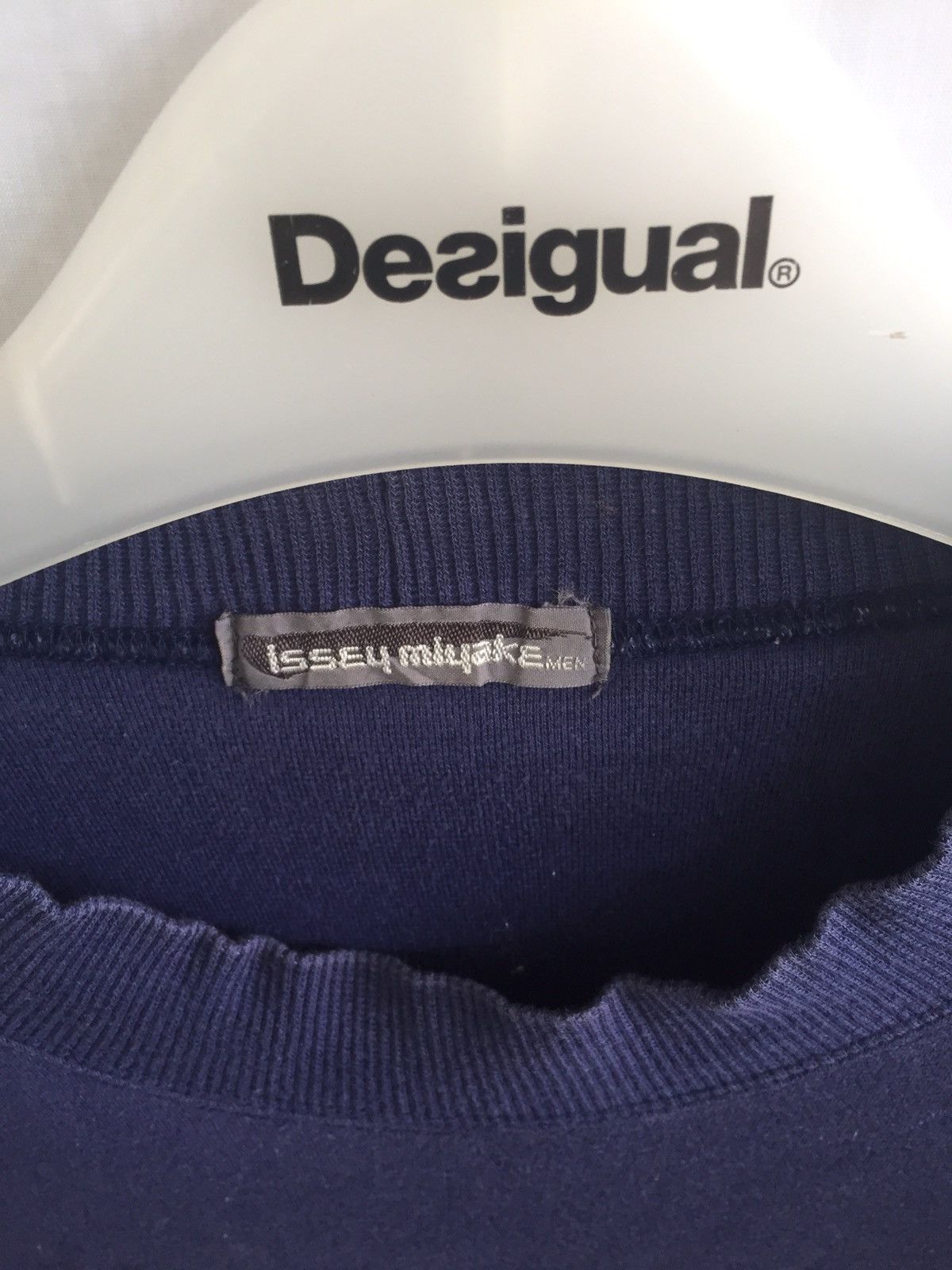 Issey Miyake Vintage Issey Miyake 80s Plain Sweatshirt Size US M / EU 48-50 / 2 - 4 Thumbnail