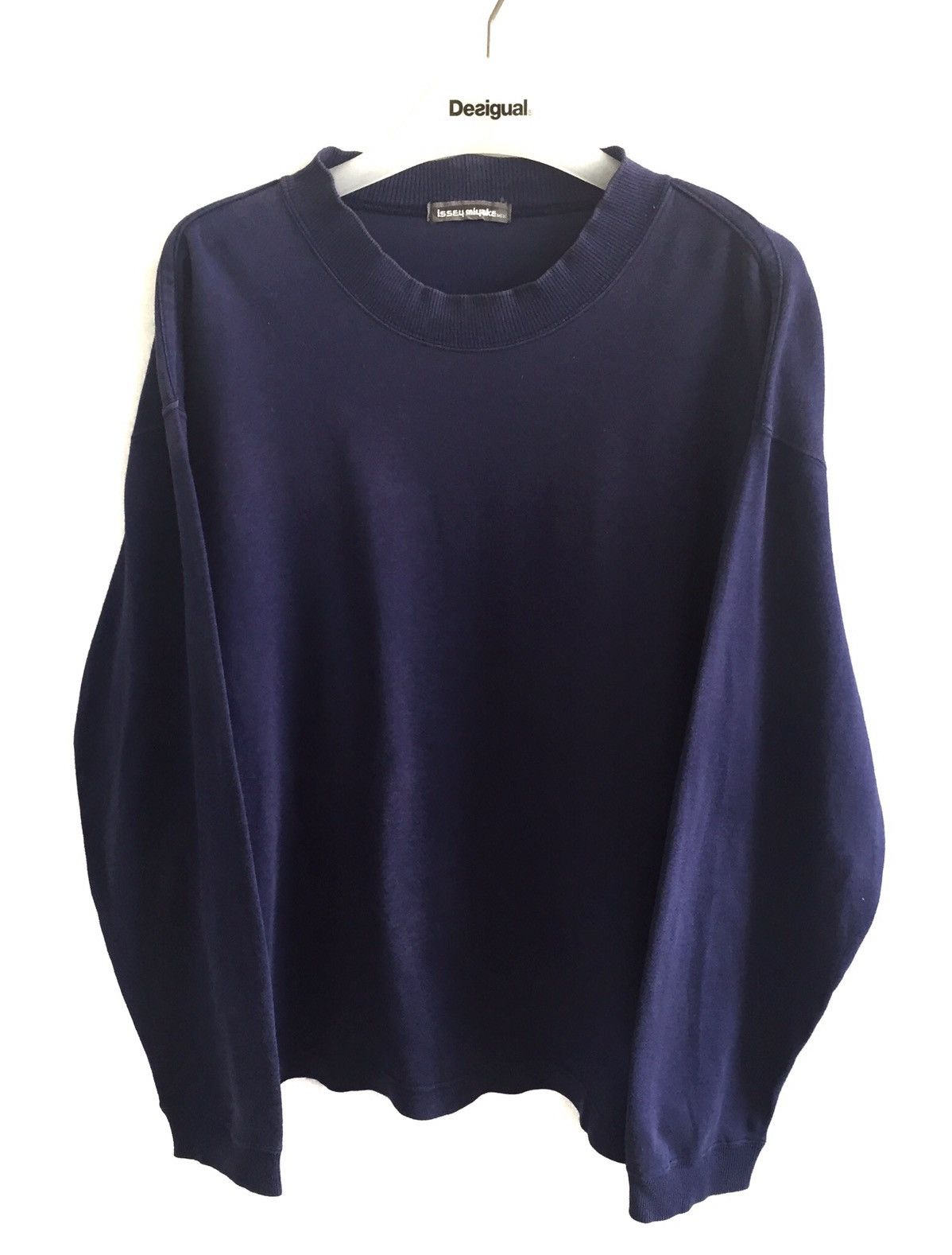Issey Miyake Vintage Issey Miyake 80s Plain Sweatshirt Size US M / EU 48-50 / 2 - 1 Thumbnail
