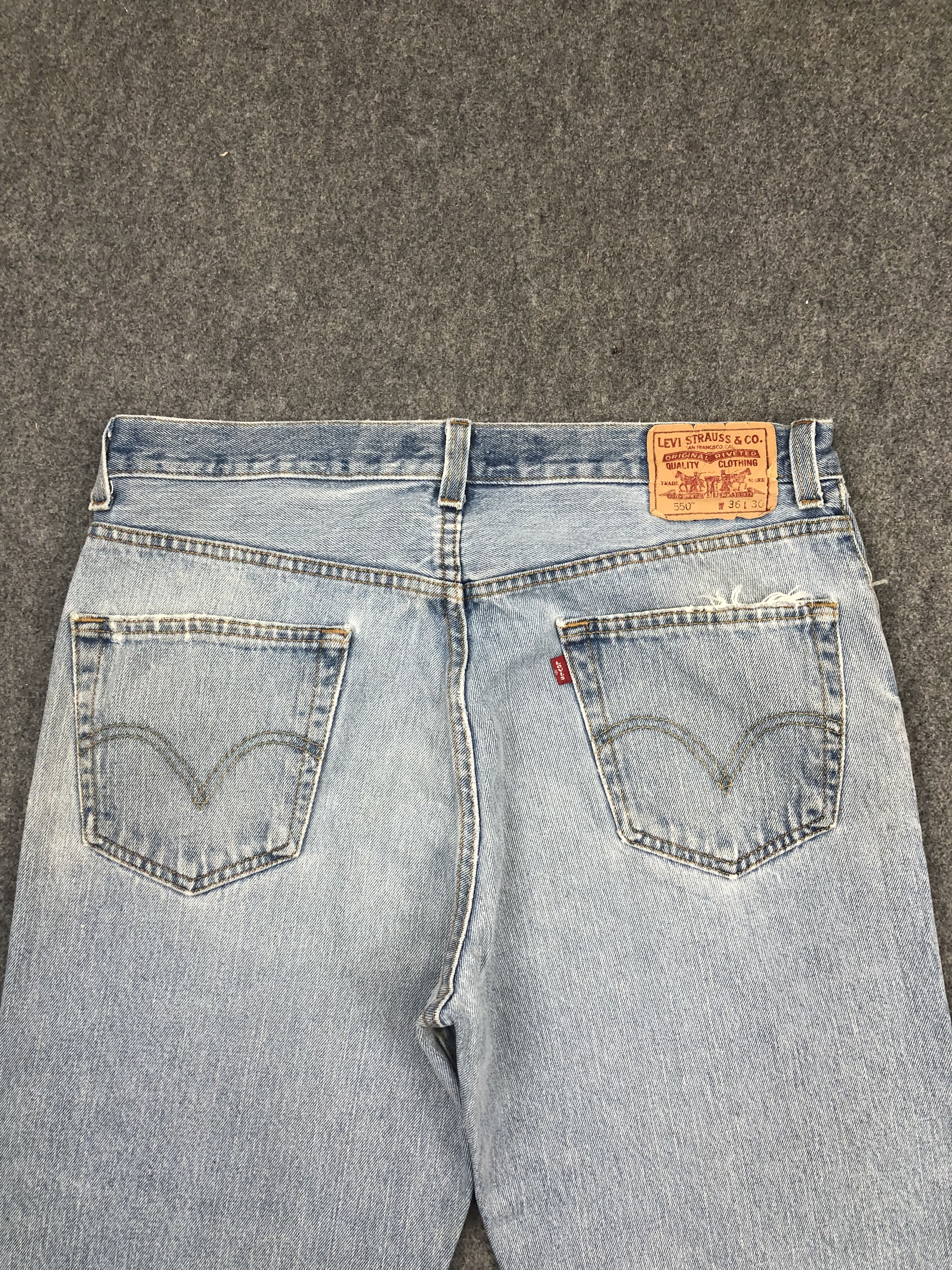 Levi's Vintage Levis 550 Faded Blue Jeans DP1547 Size US 37 - 4 Thumbnail