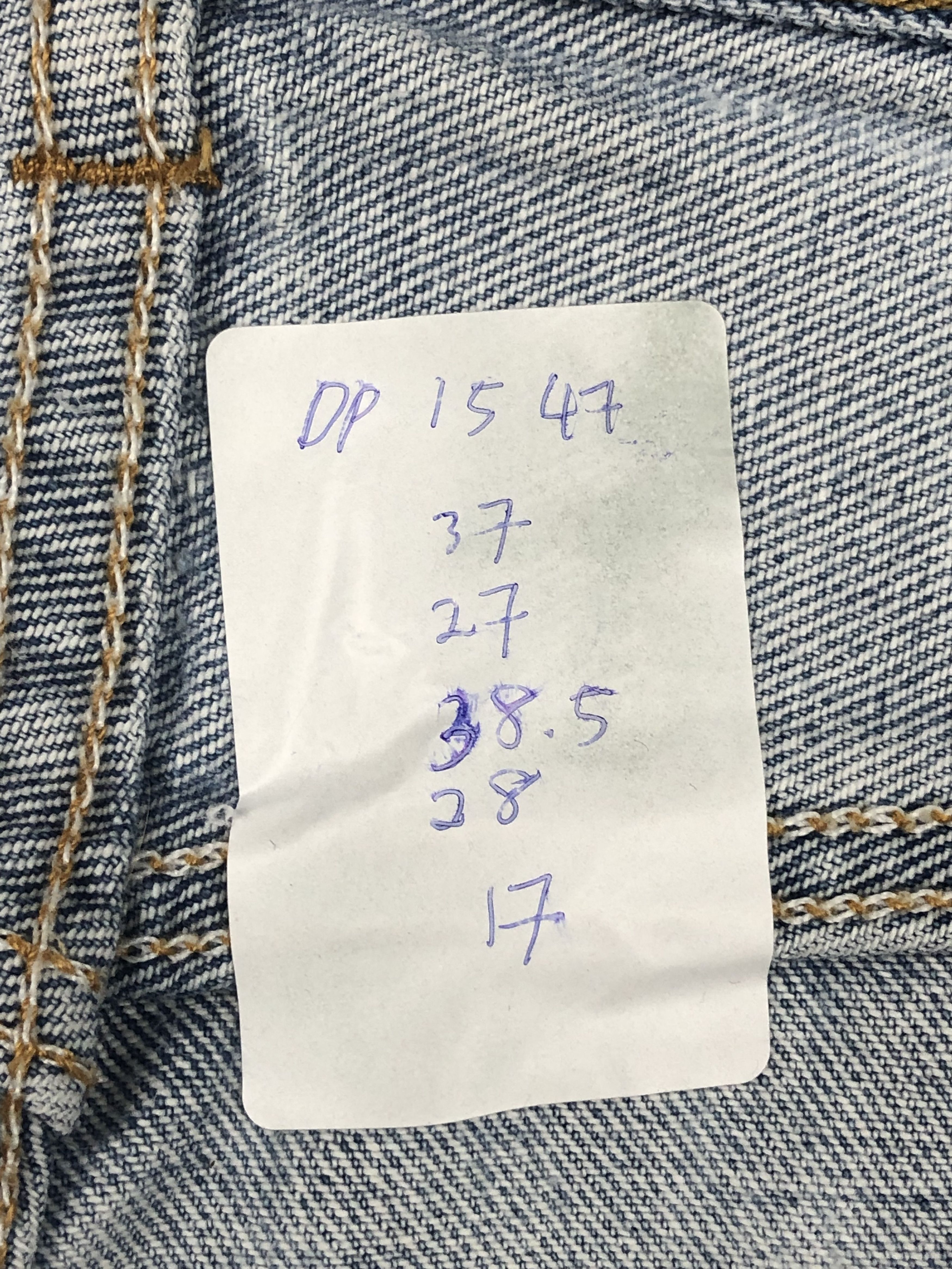Levi's Vintage Levis 550 Faded Blue Jeans DP1547 Size US 37 - 14 Thumbnail
