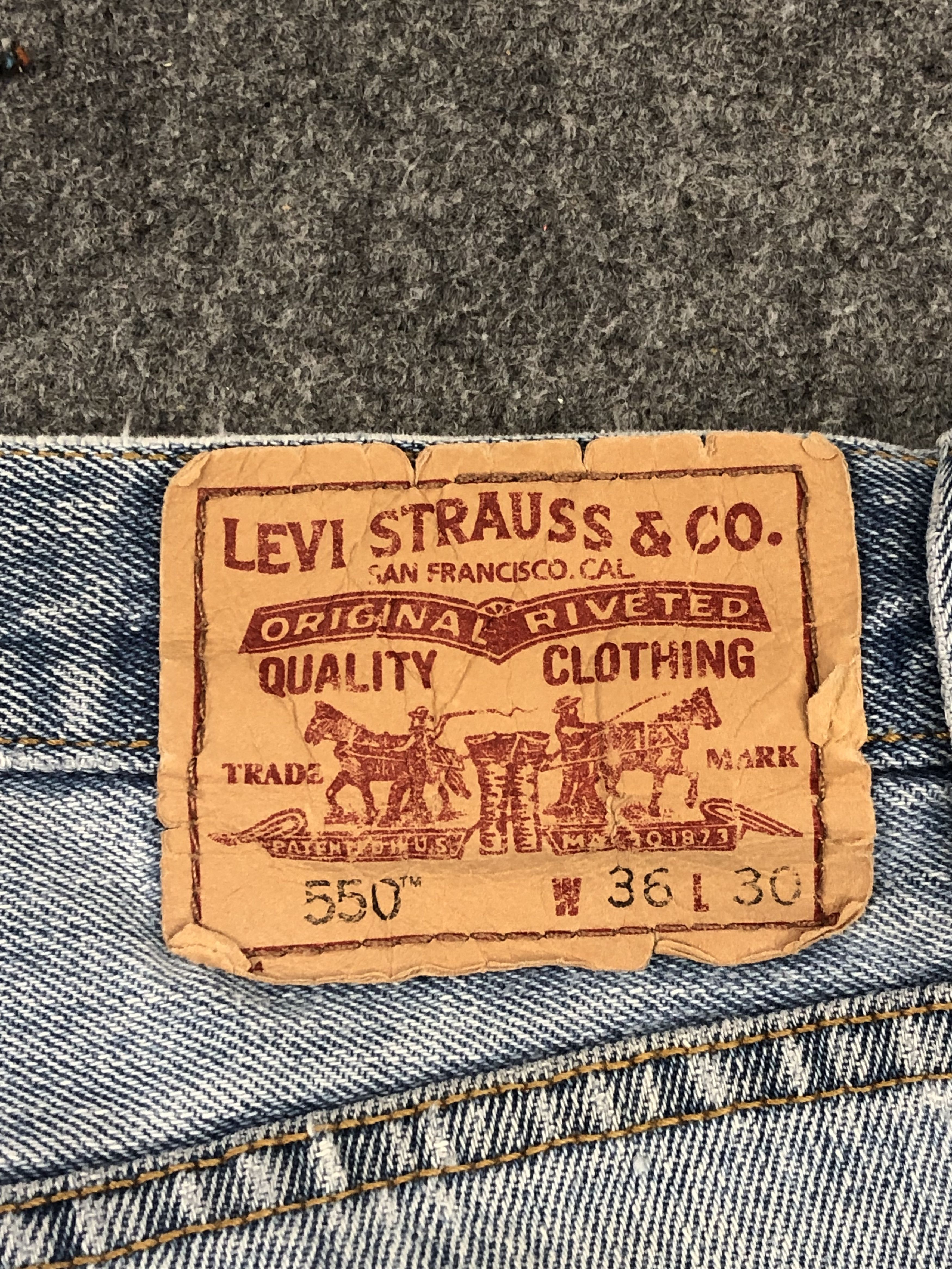 Levi's Vintage Levis 550 Faded Blue Jeans DP1547 Size US 37 - 5 Thumbnail