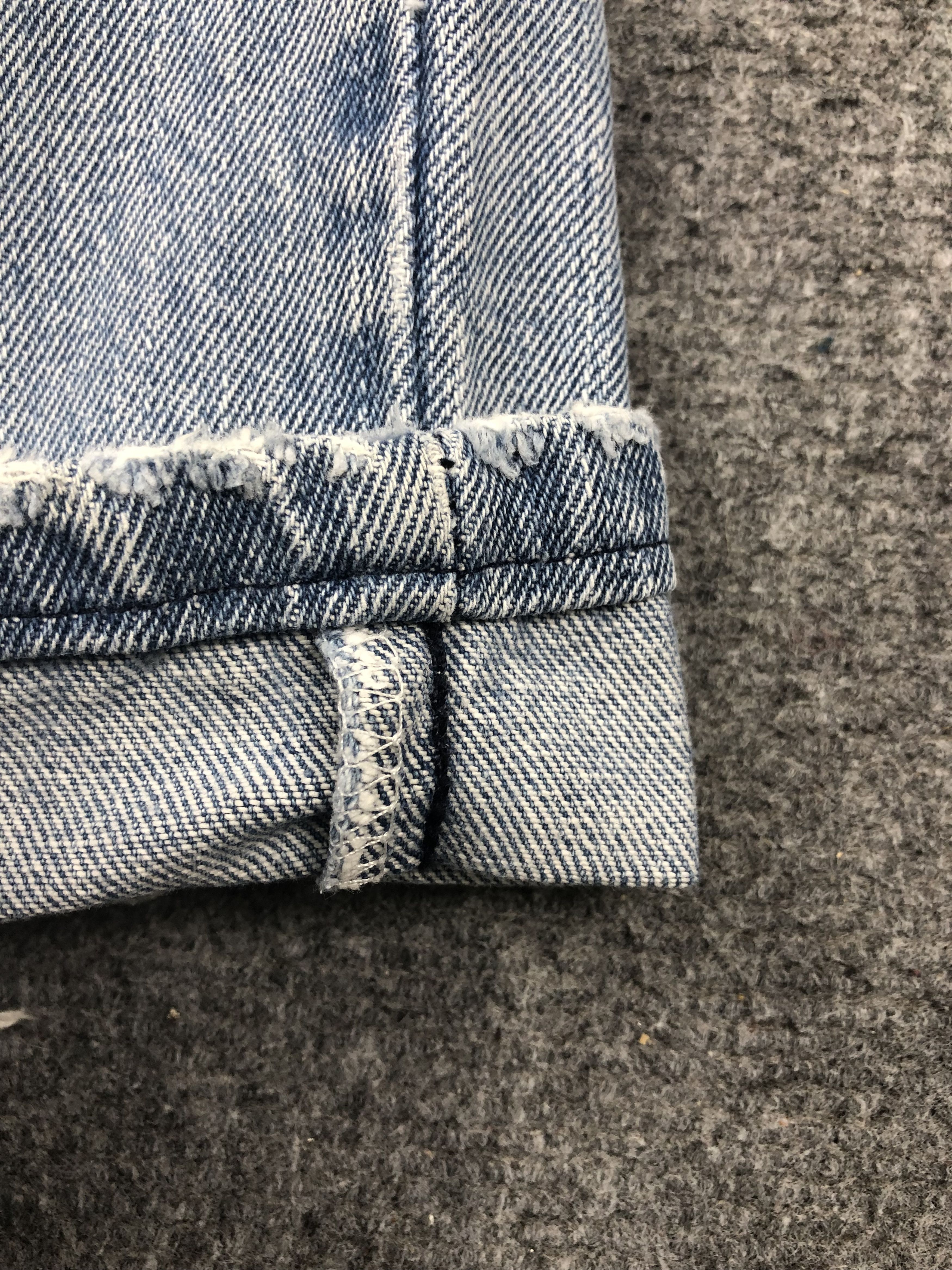 Levi's Vintage Levis 550 Faded Blue Jeans DP1547 Size US 37 - 11 Thumbnail