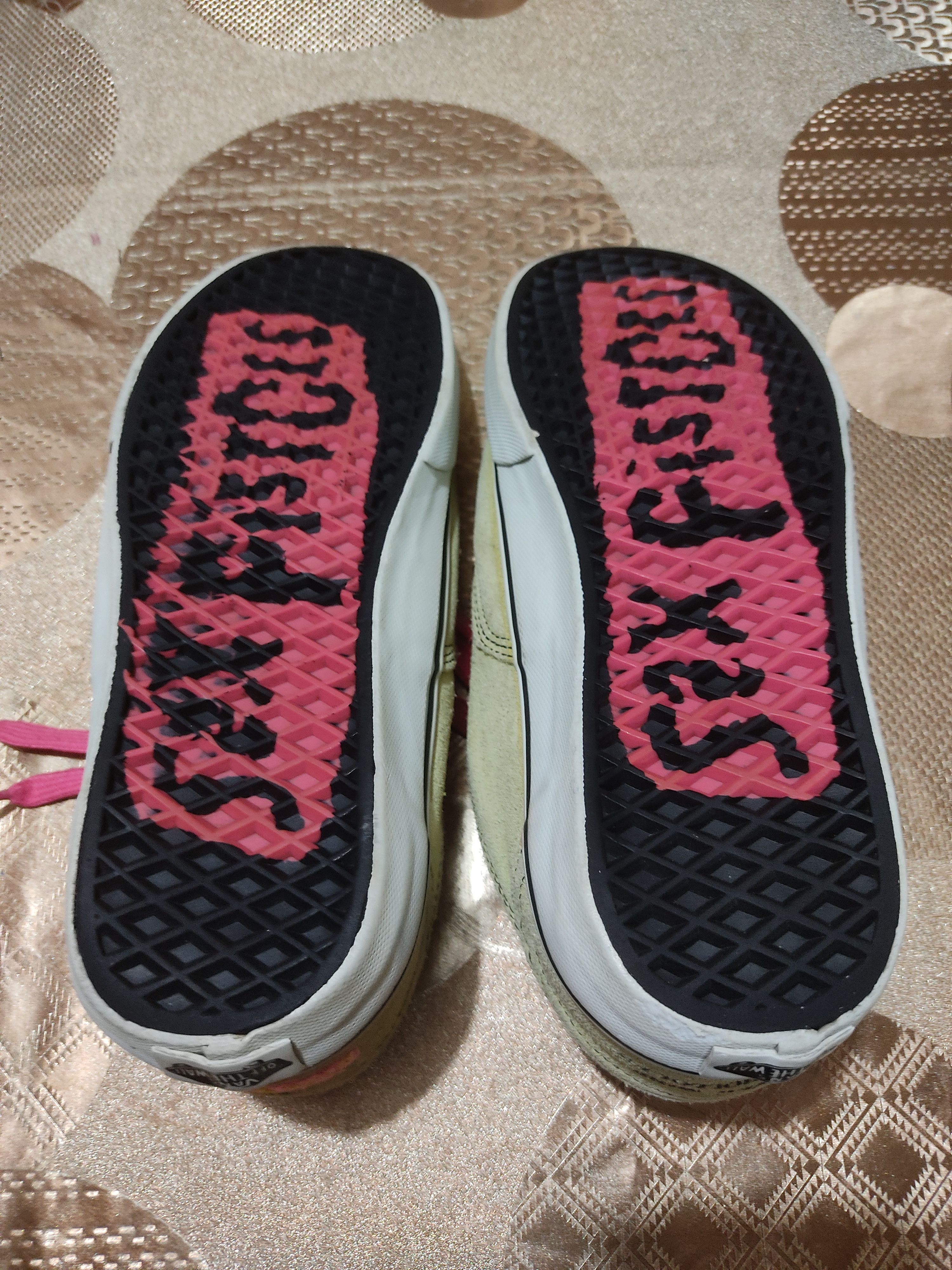 Band Tees Vans X Sex Pistols Never Mind the Bollocks Rowley Style 99's Size US 9 / EU 42 - 11 Thumbnail