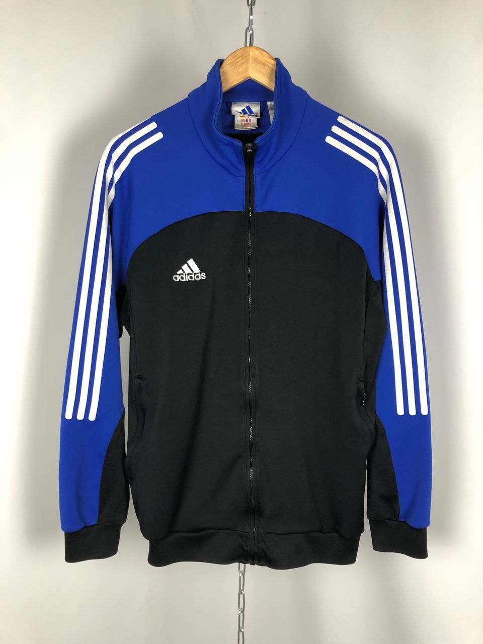 Adidas Adidas vintage sweatshirt blue black size L Size US L / EU 52-54 / 3 - 1 Thumbnail