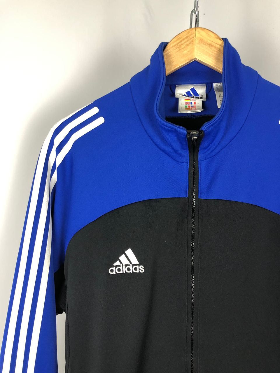 Adidas Adidas vintage sweatshirt blue black size L Size US L / EU 52-54 / 3 - 2 Thumbnail