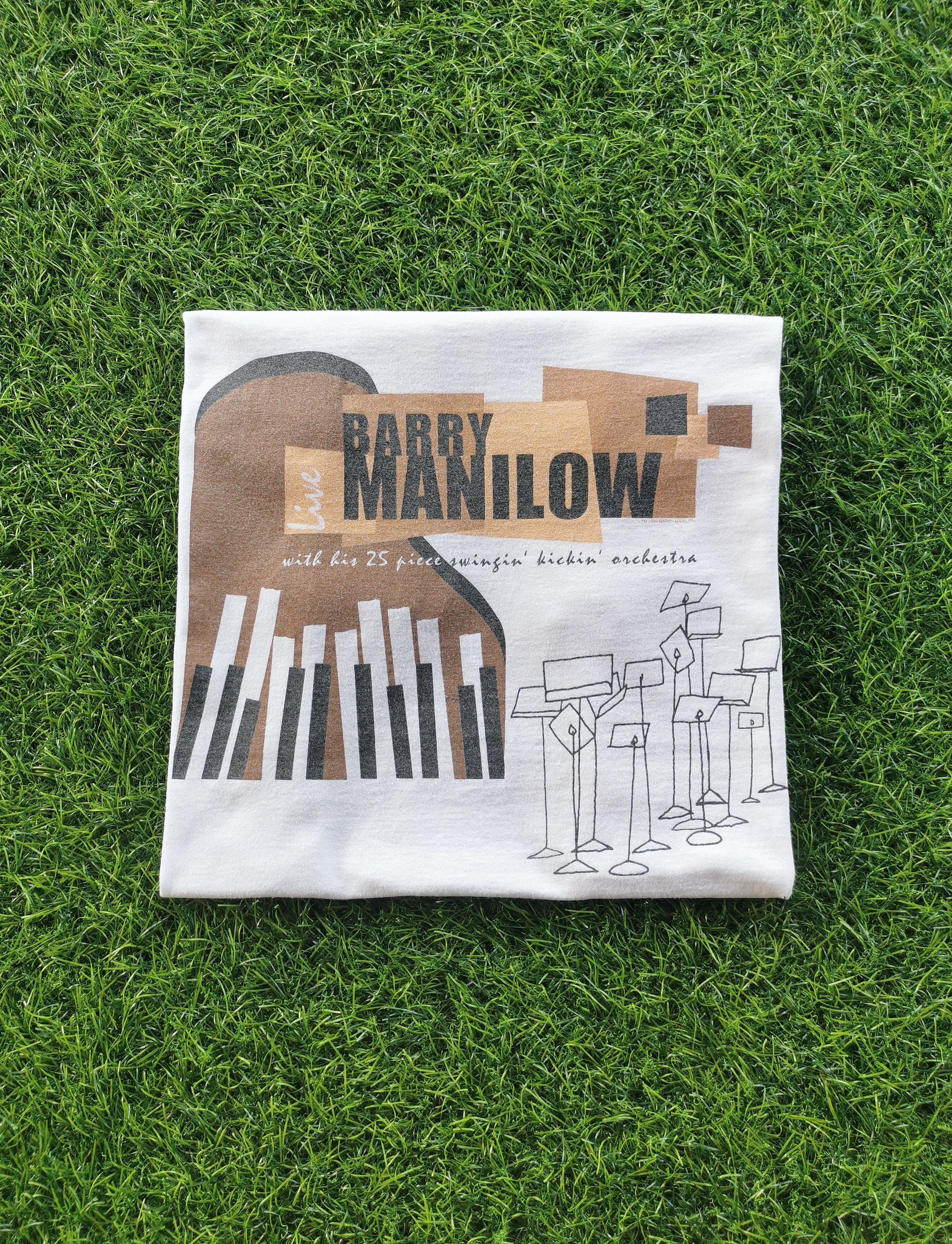 Band Tees 1999 Barry Manilow American Singer Artist Vintage Tshirt Size US L / EU 52-54 / 3 - 1 Thumbnail