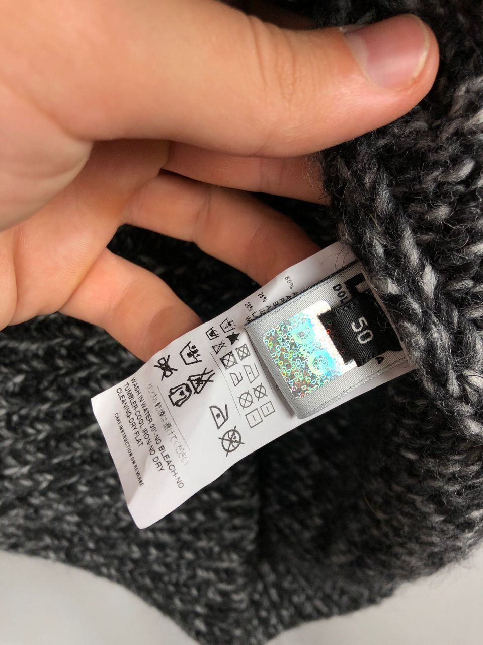 Dolce & Gabbana Dolce & Gabbana sweaters v-neck gray size L Size US L / EU 52-54 / 3 - 4 Thumbnail