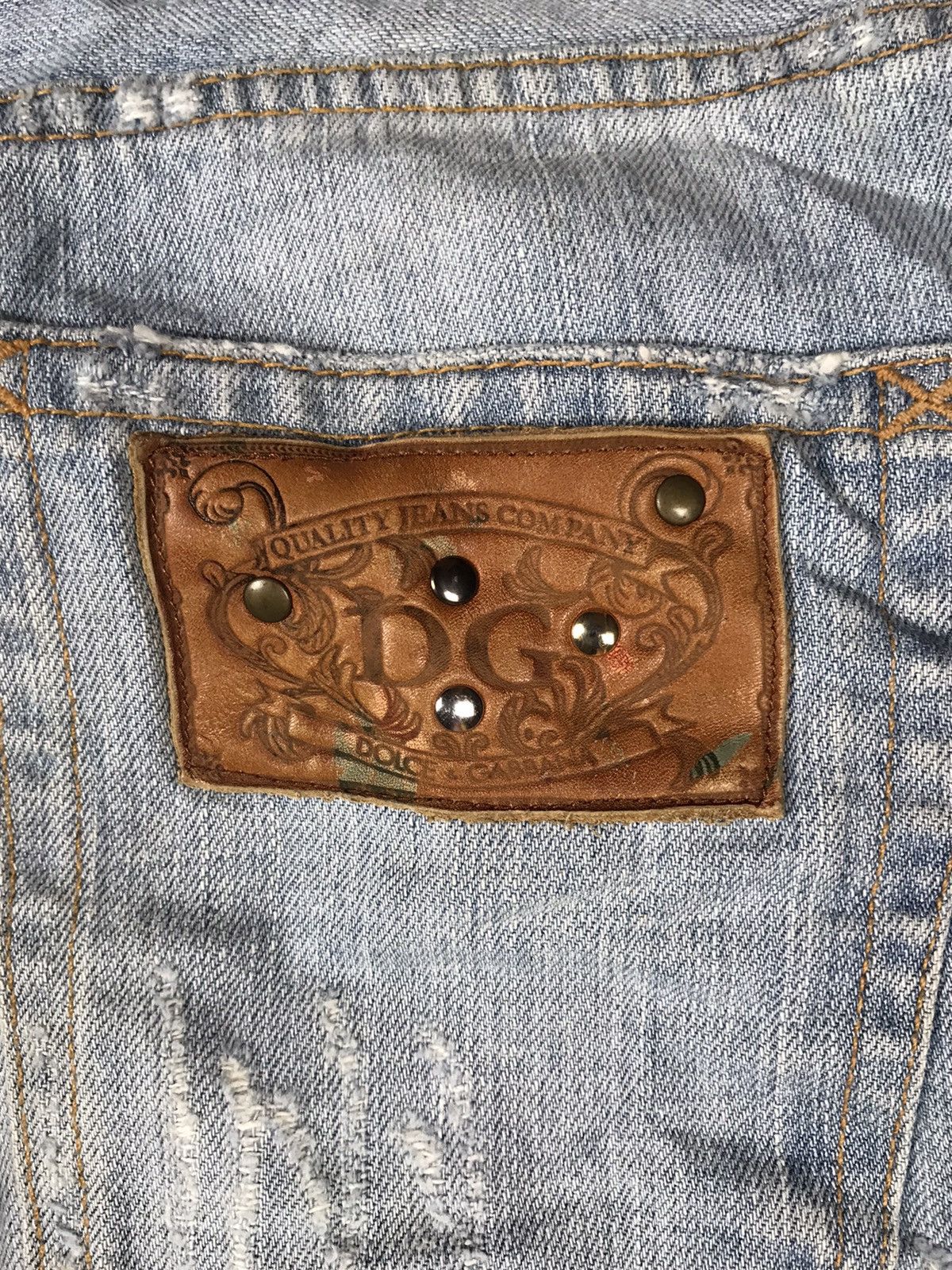 Dolce & Gabbana DOLCE & GABBANA Distressed Denim Jeans Size US 32 / EU 48 - 19 Thumbnail
