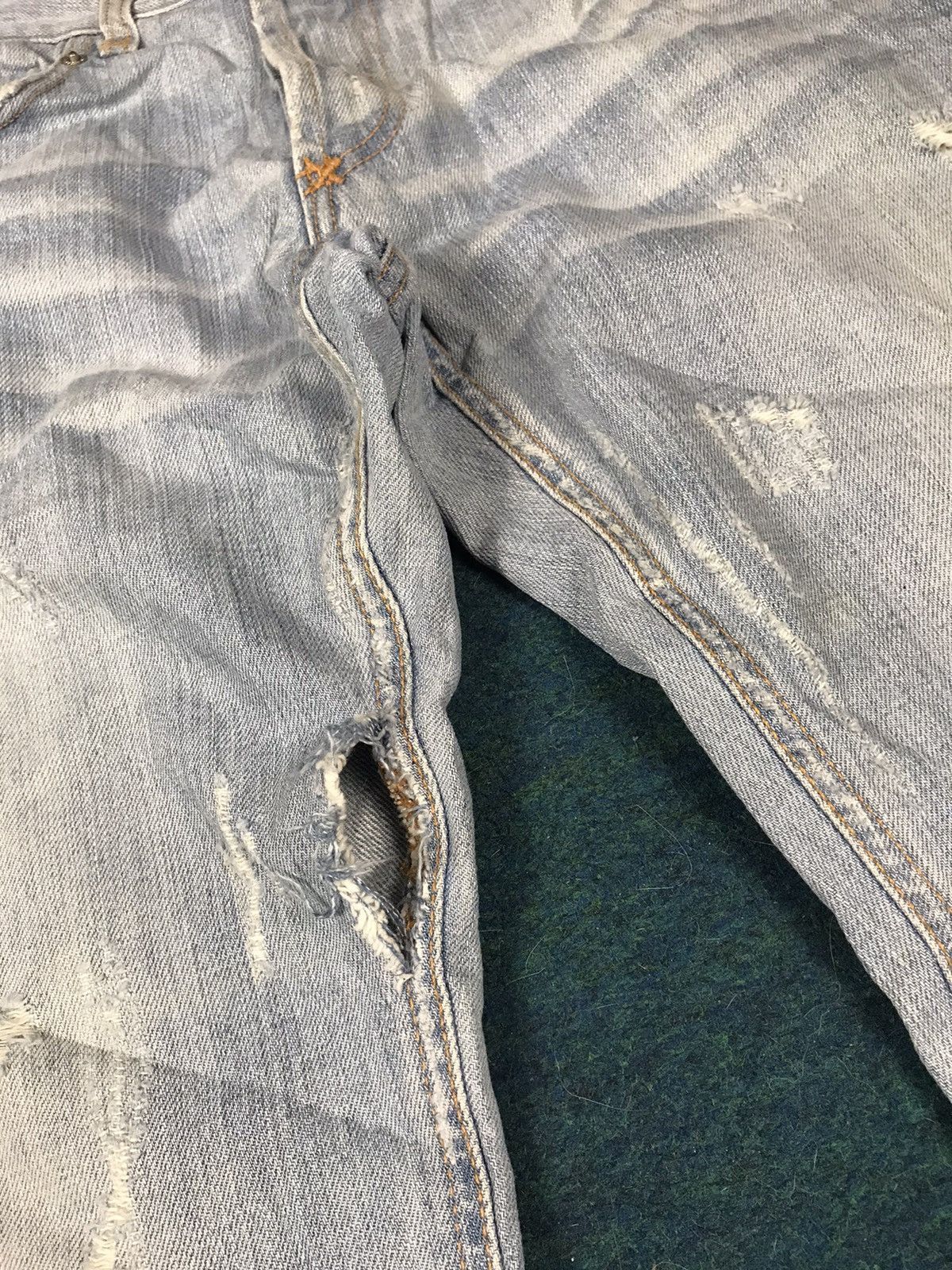 Dolce & Gabbana DOLCE & GABBANA Distressed Denim Jeans Size US 32 / EU 48 - 5 Thumbnail