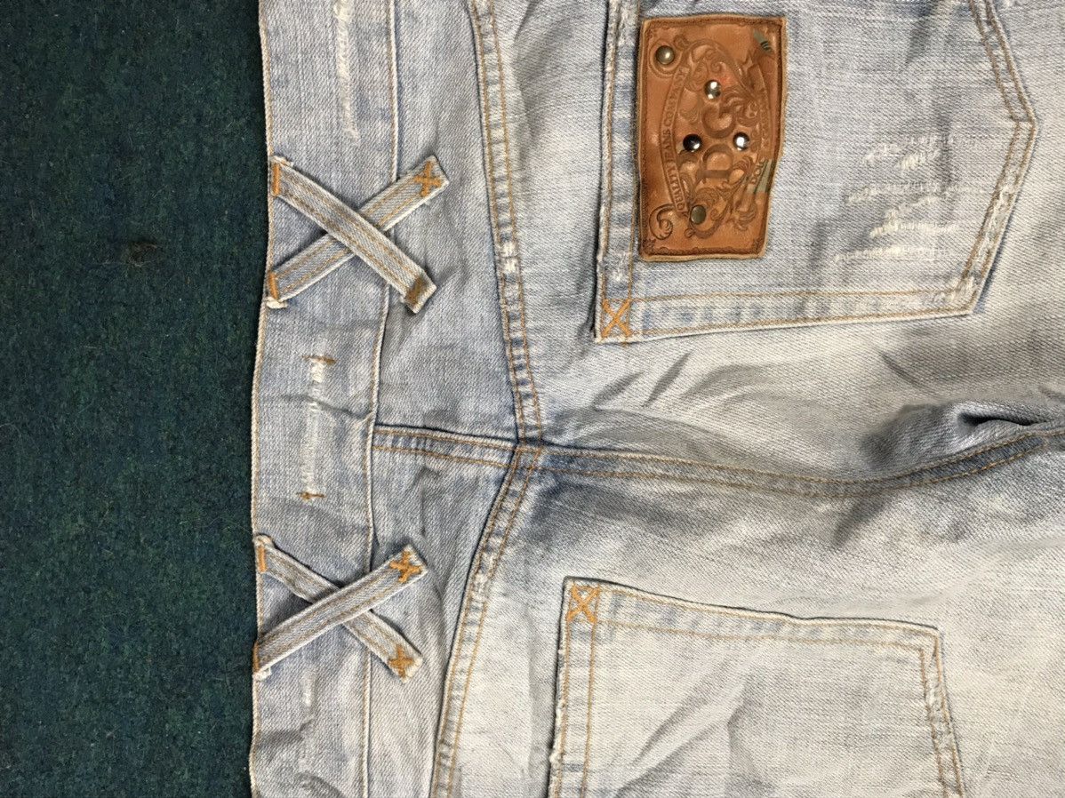 Dolce & Gabbana DOLCE & GABBANA Distressed Denim Jeans Size US 32 / EU 48 - 18 Thumbnail