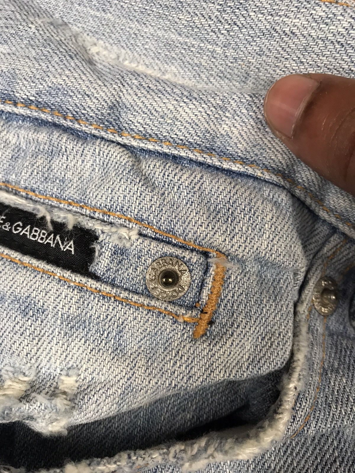 Dolce & Gabbana DOLCE & GABBANA Distressed Denim Jeans Size US 32 / EU 48 - 8 Thumbnail