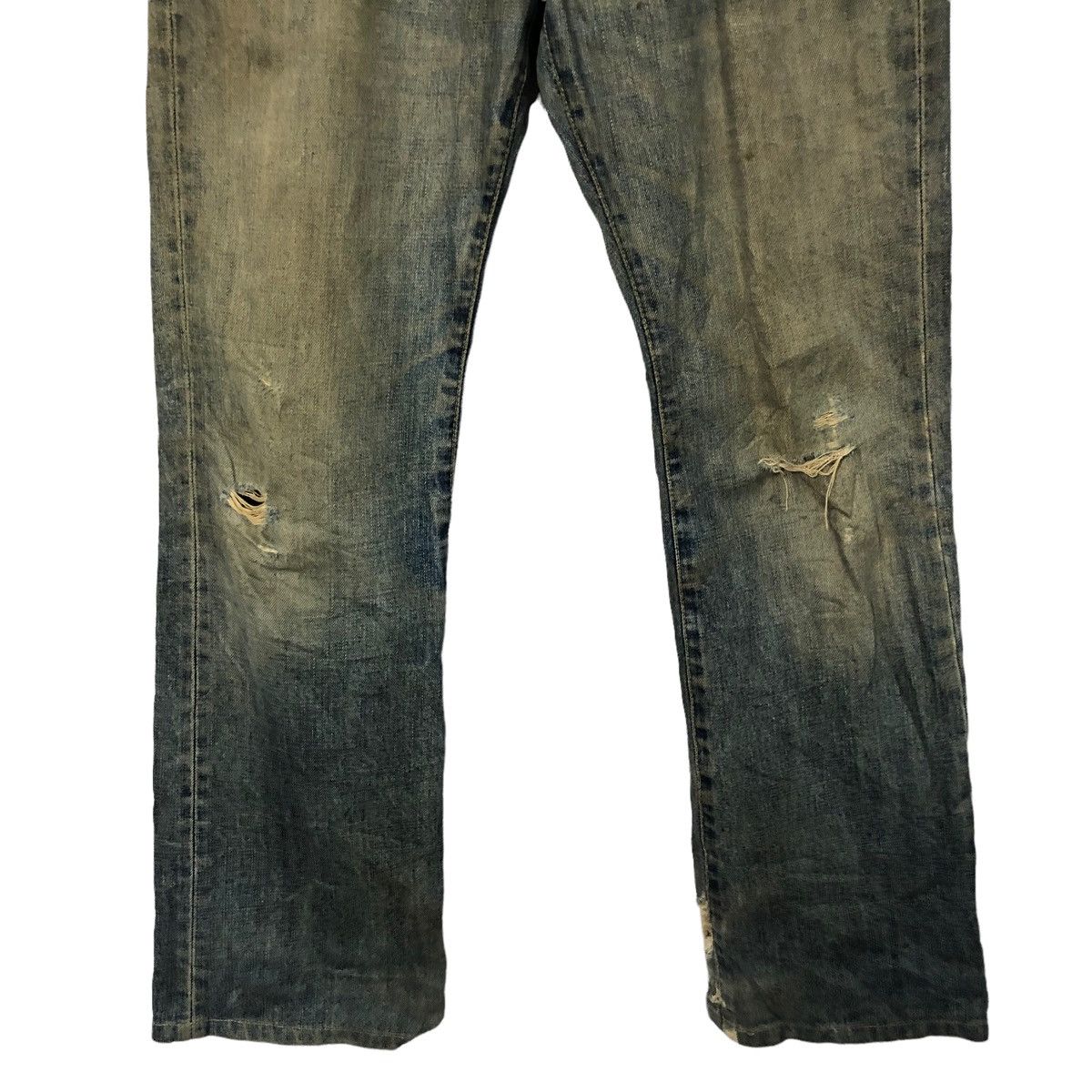 Japanese Brand Vintage Uniqlo Original Basic Distressed Denim Pants W31 Size US 31 - 3 Thumbnail
