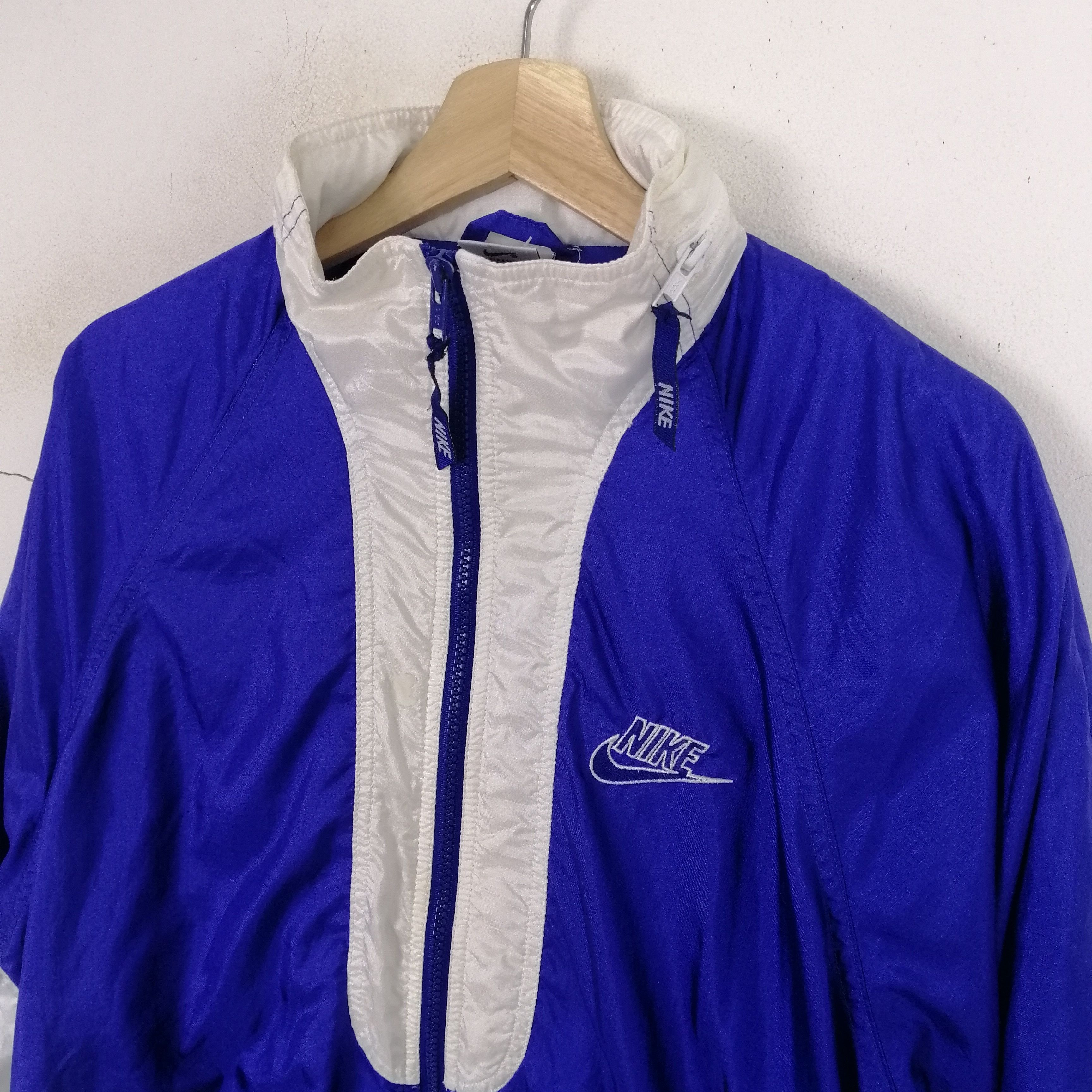 Nike 🔥VINTAGE 90s Nike Swoosh big logo nylon jacket Size US L / EU 52-54 / 3 - 3 Thumbnail