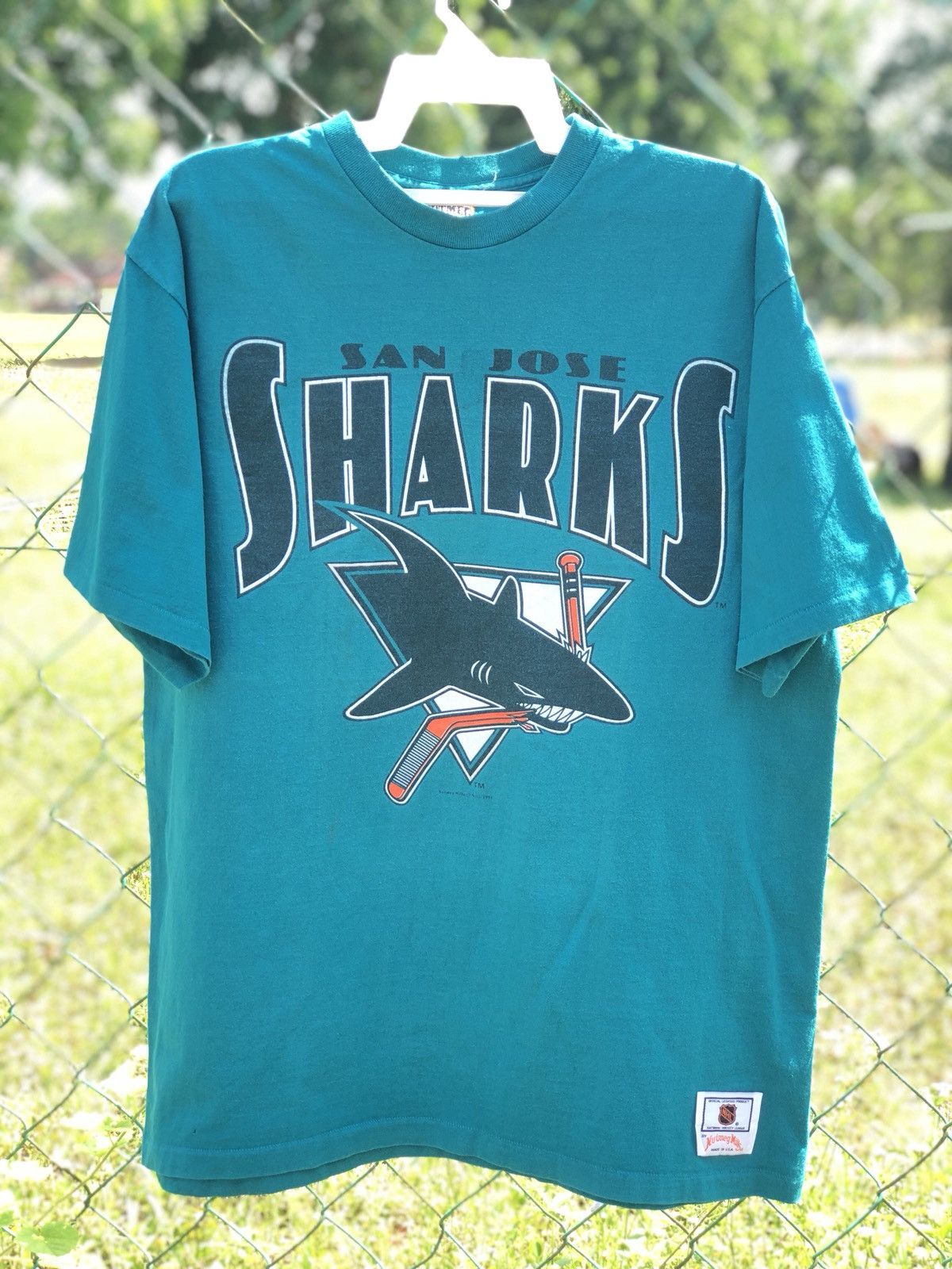 Nutmeg × Vintage Vintage 90s SAN JOSE Sharks NHL Tee Size US XL / EU 56 / 4 - 1 Thumbnail