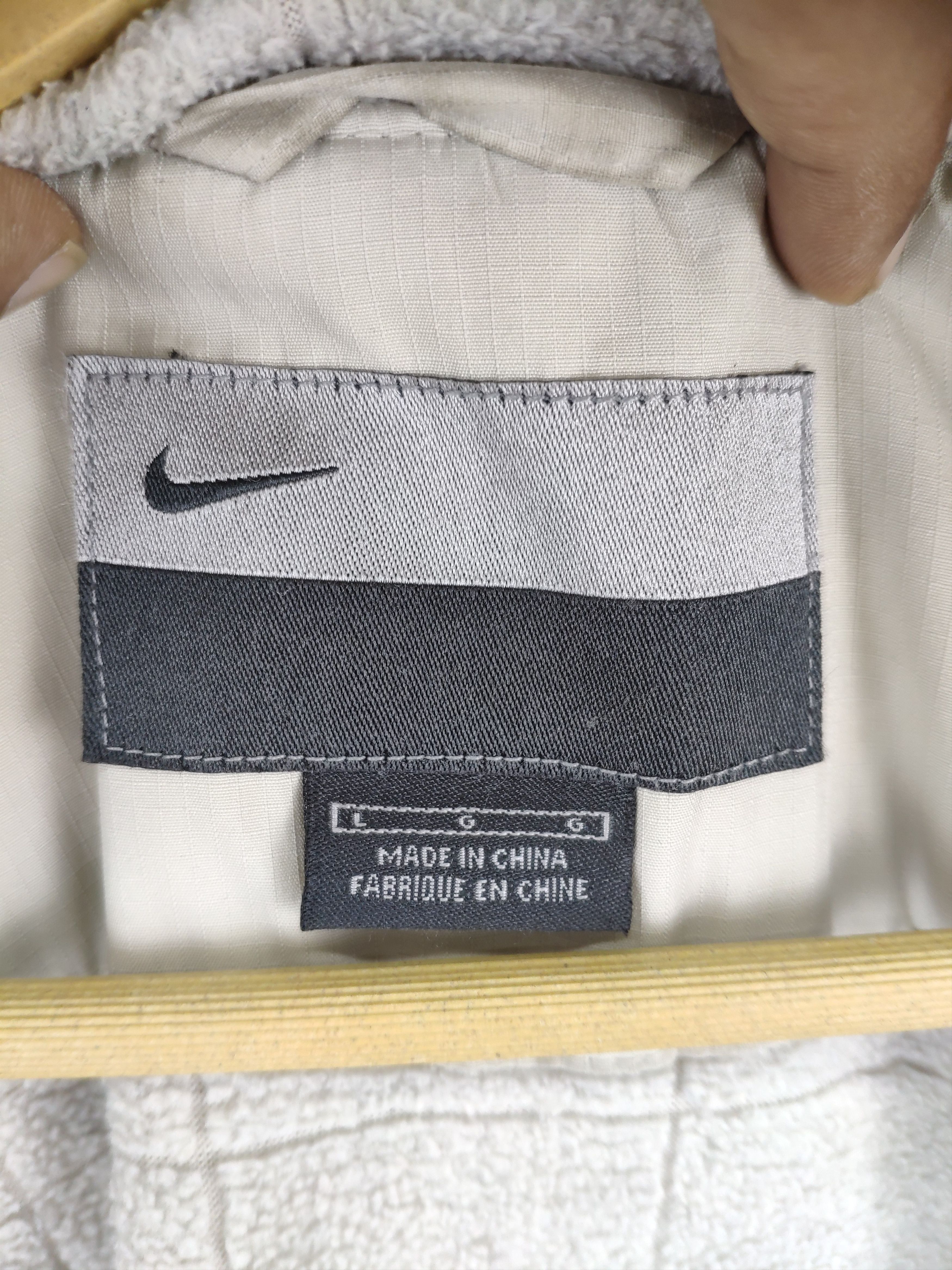 Nike × Vintage Vintage Nike Hoodie Jacket Outdoor Size US L / EU 52-54 / 3 - 3 Thumbnail