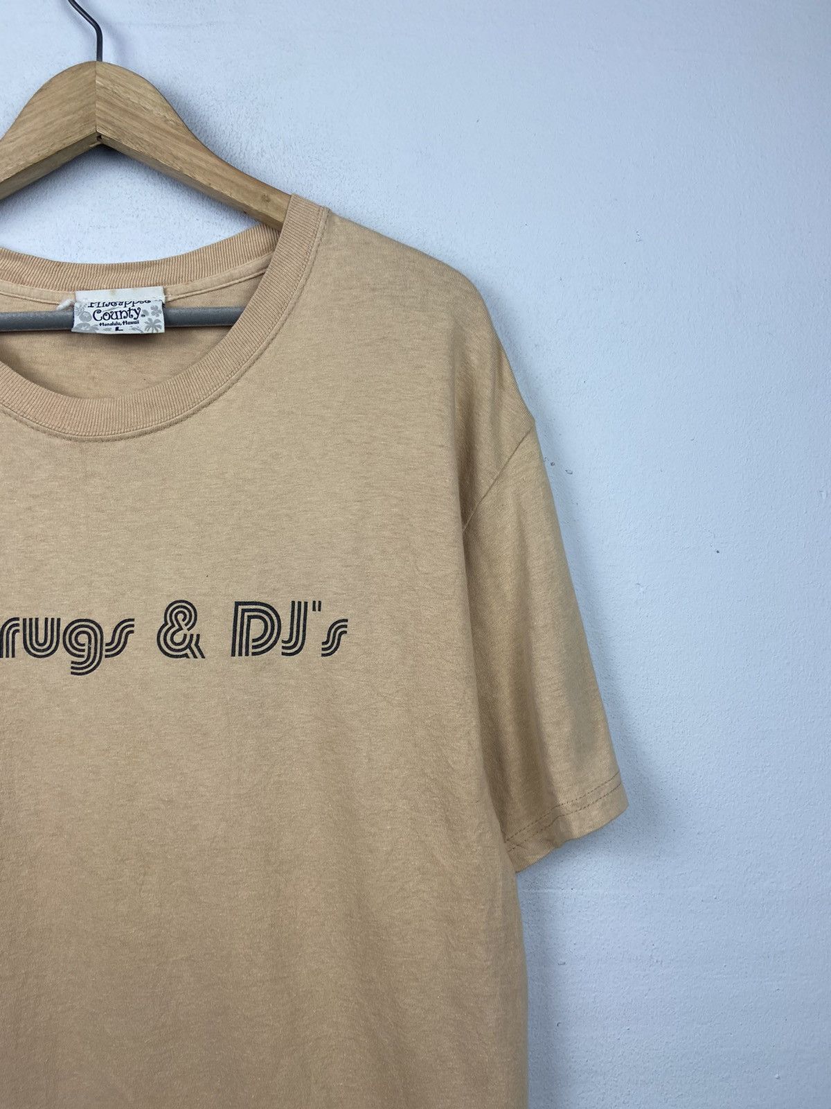 Vintage Vintage Pineapple County “Sex Drugs DJ Surf Tee Size US L / EU 52-54 / 3 - 6 Thumbnail