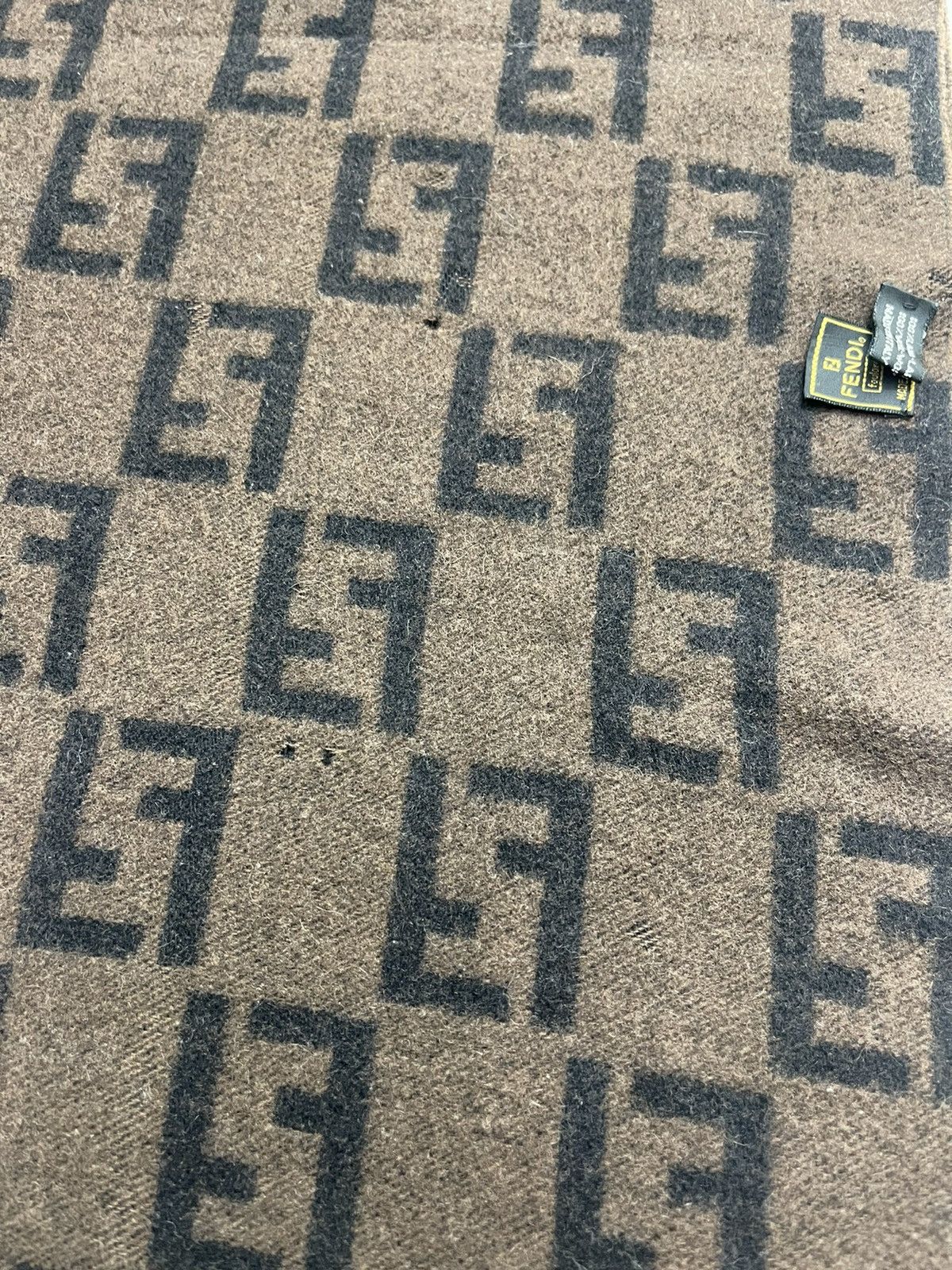 Fendi Fendi Foulard Monogram Wool Scarf Size ONE SIZE - 10 Thumbnail