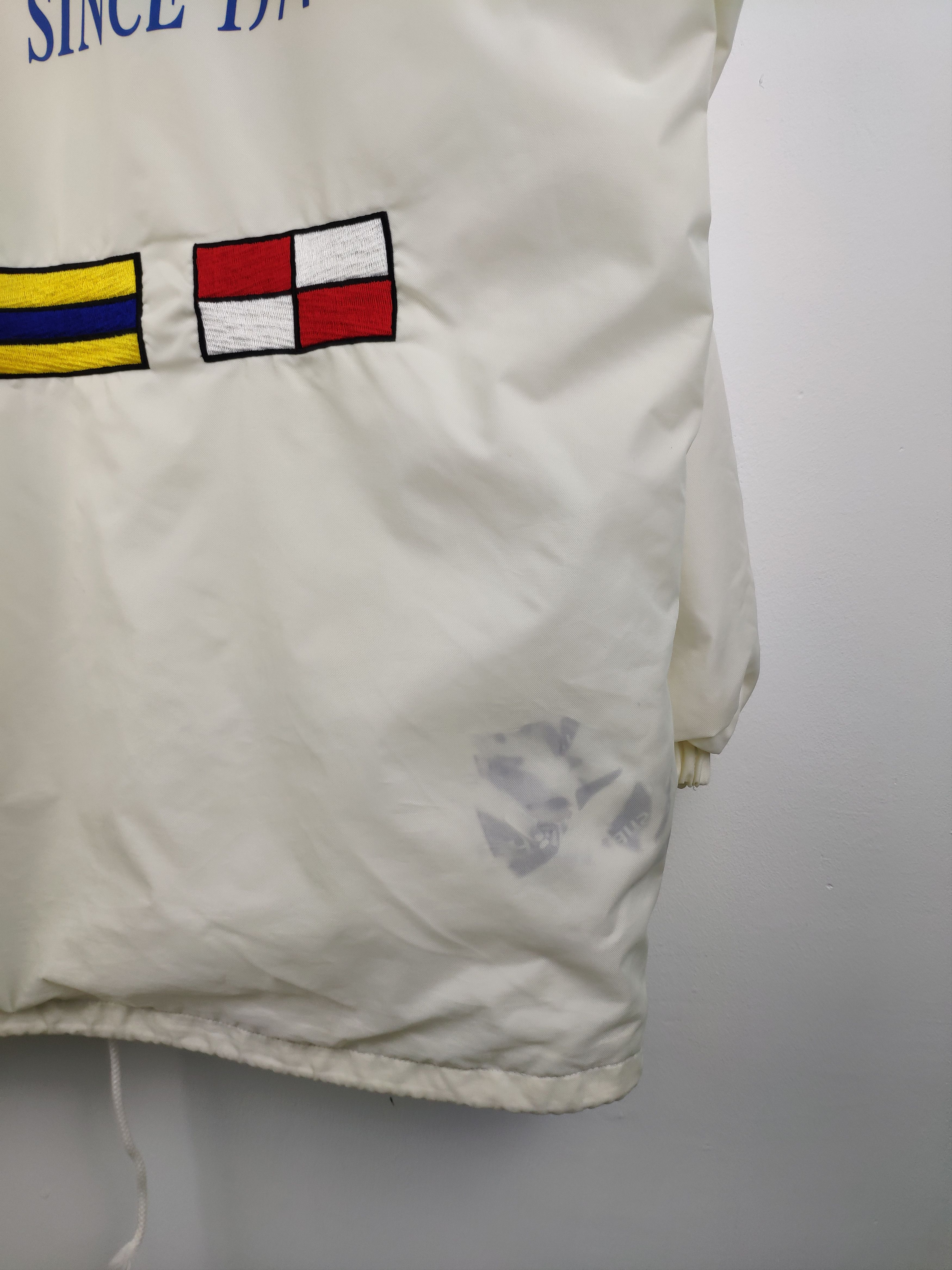 Helly Hansen × Vintage Steal 💥 Vintage Helly Hansen Jacket Spell Out Distressed Size US L / EU 52-54 / 3 - 3 Thumbnail