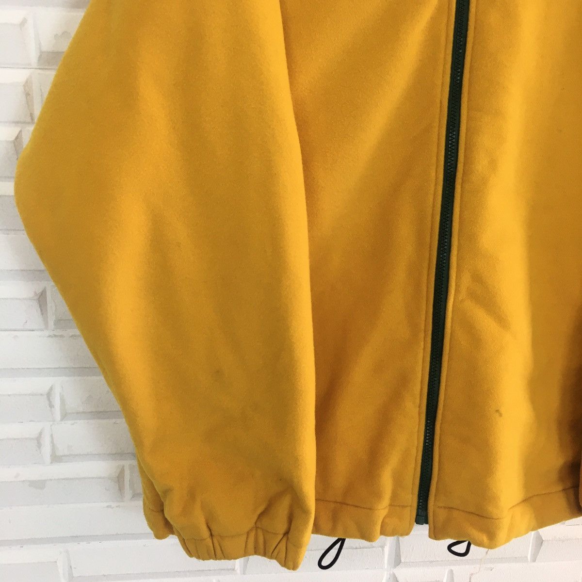 Burberry Burberry Fleece Jacket Spell Out Lining Size US M / EU 48-50 / 2 - 2 Thumbnail