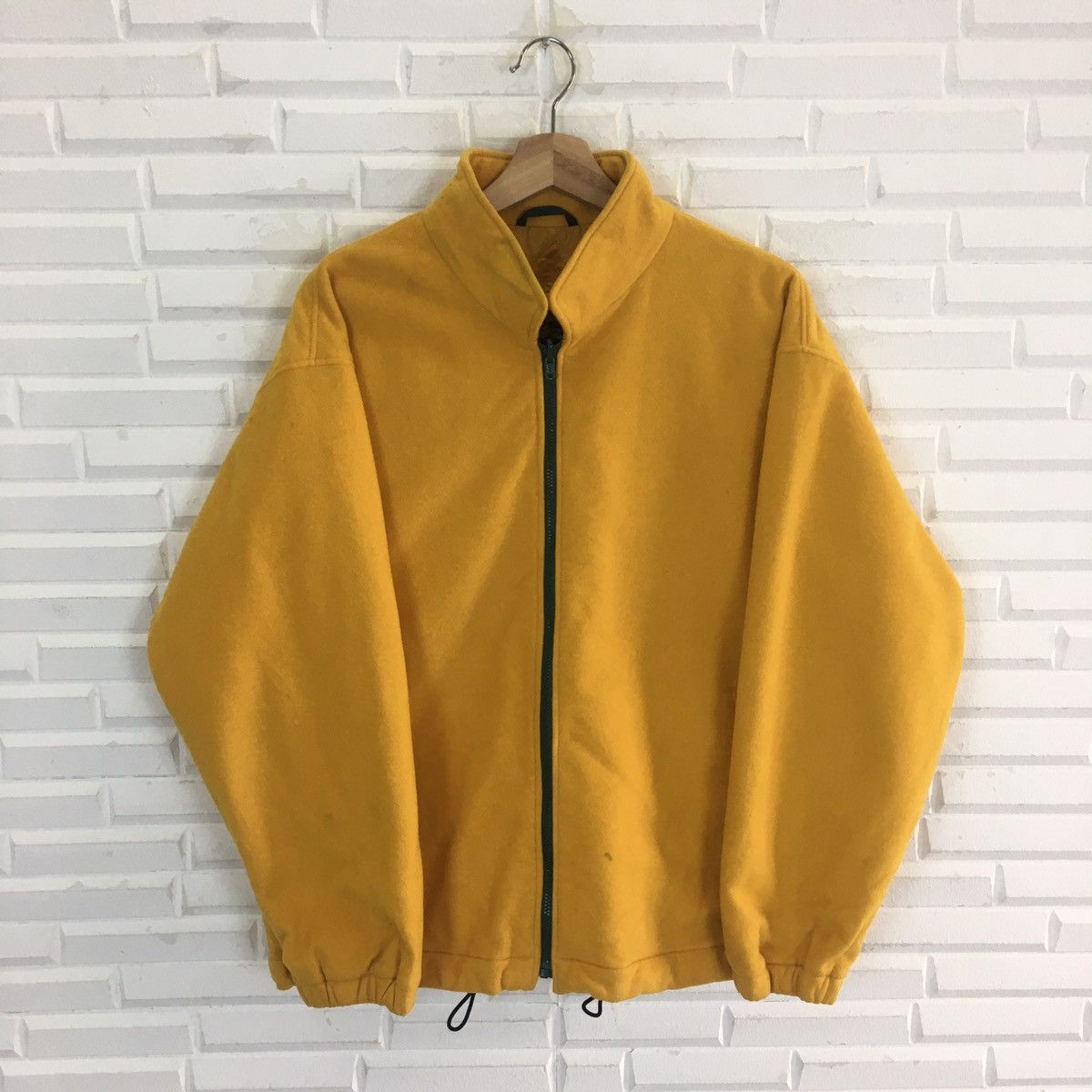 Burberry Burberry Fleece Jacket Spell Out Lining Size US M / EU 48-50 / 2 - 1 Thumbnail
