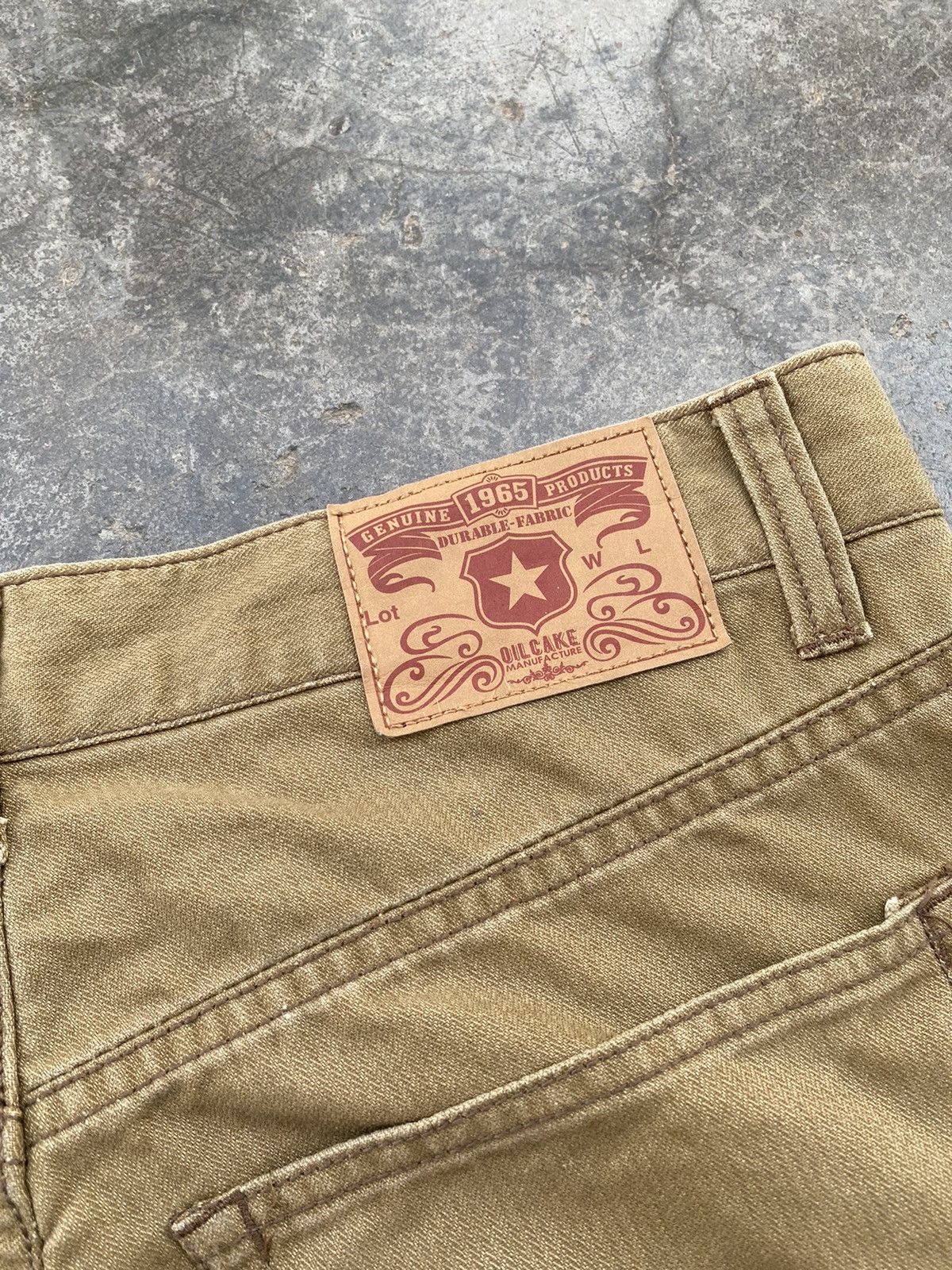 Japanese Brand Vintage Oil Cake Herringbone Faded Pants Size US 34 / EU 50 - 8 Thumbnail