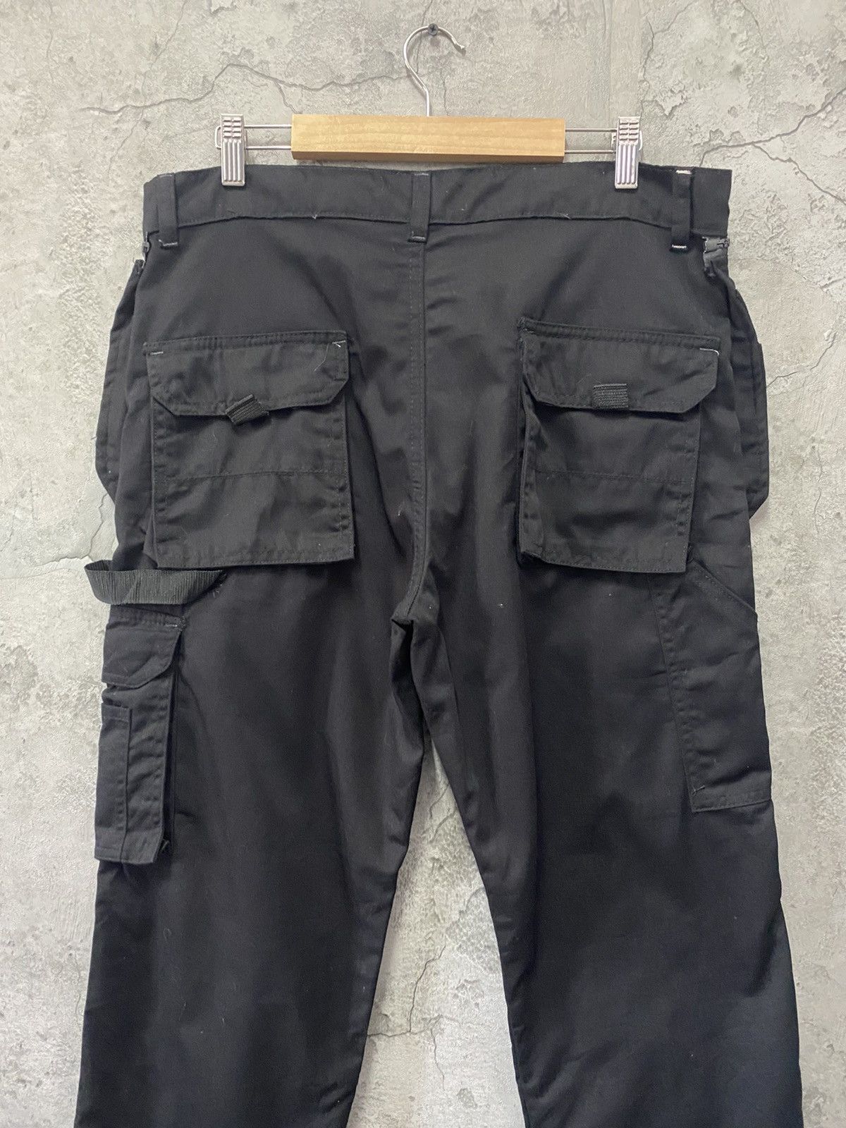 Japanese Brand × Vintage Vintage Tactical Carpenter Utility Multi Pocket Cargo Pants Size US 34 / EU 50 - 13 Thumbnail
