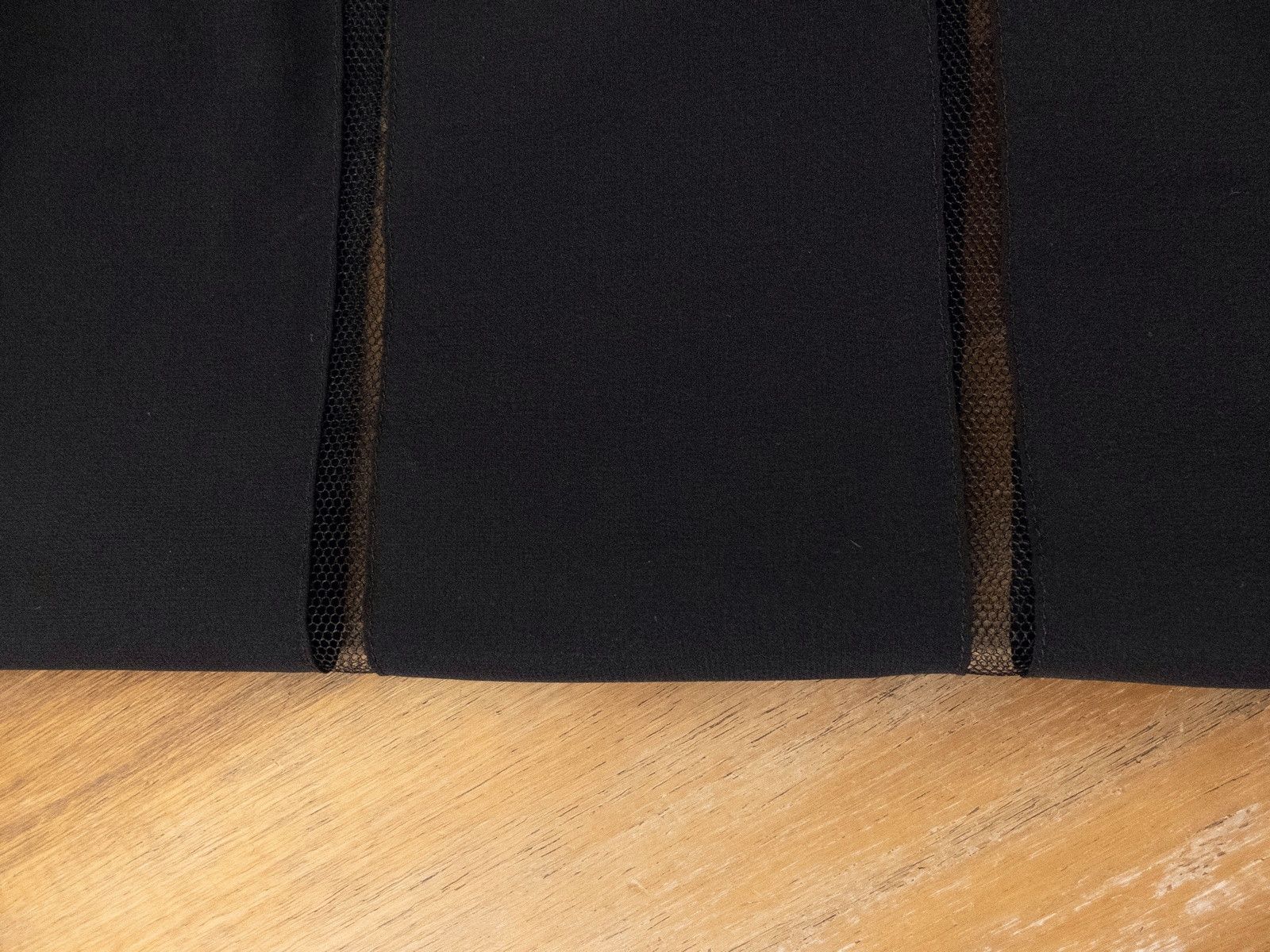 Jil Sander JIL SANDER lightweight panelled black silk mini skirt 8 40 Size 32" / US 10 / IT 46 - 4 Thumbnail