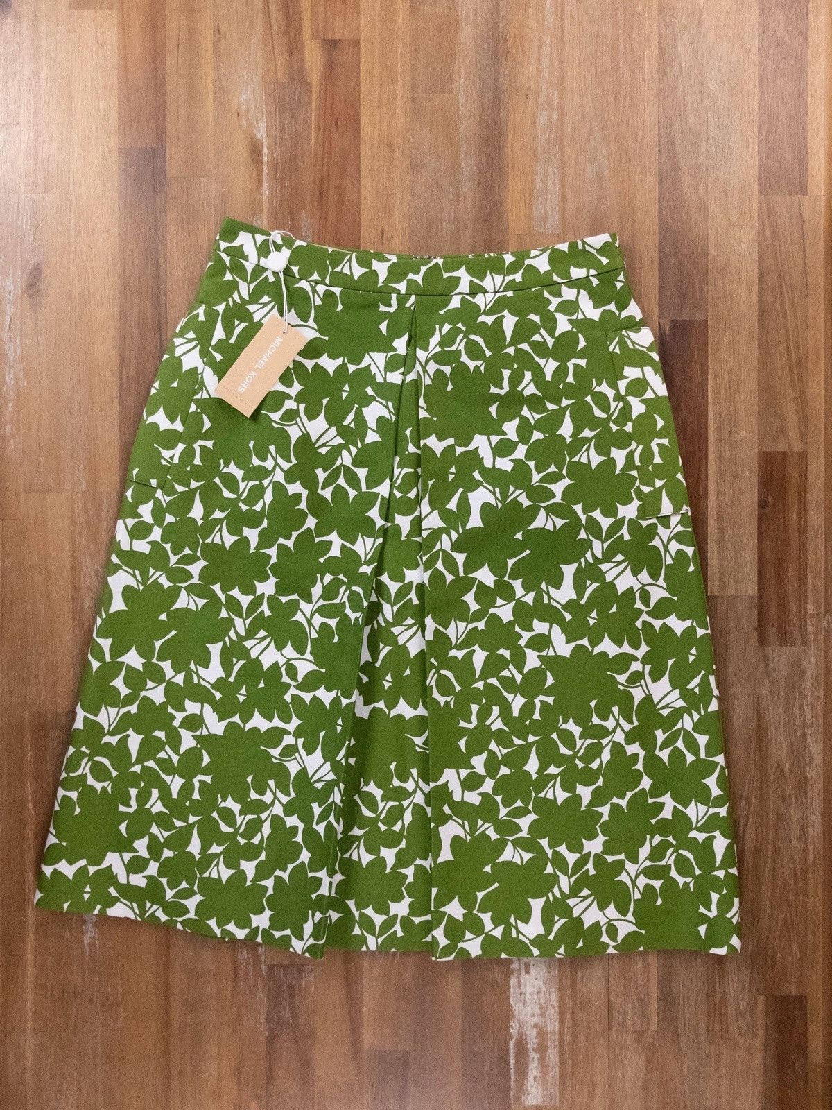 image of Michael Kors Green Leaf Floral Mid Length Cotton Skirt 8 44, Women's (Size 30)