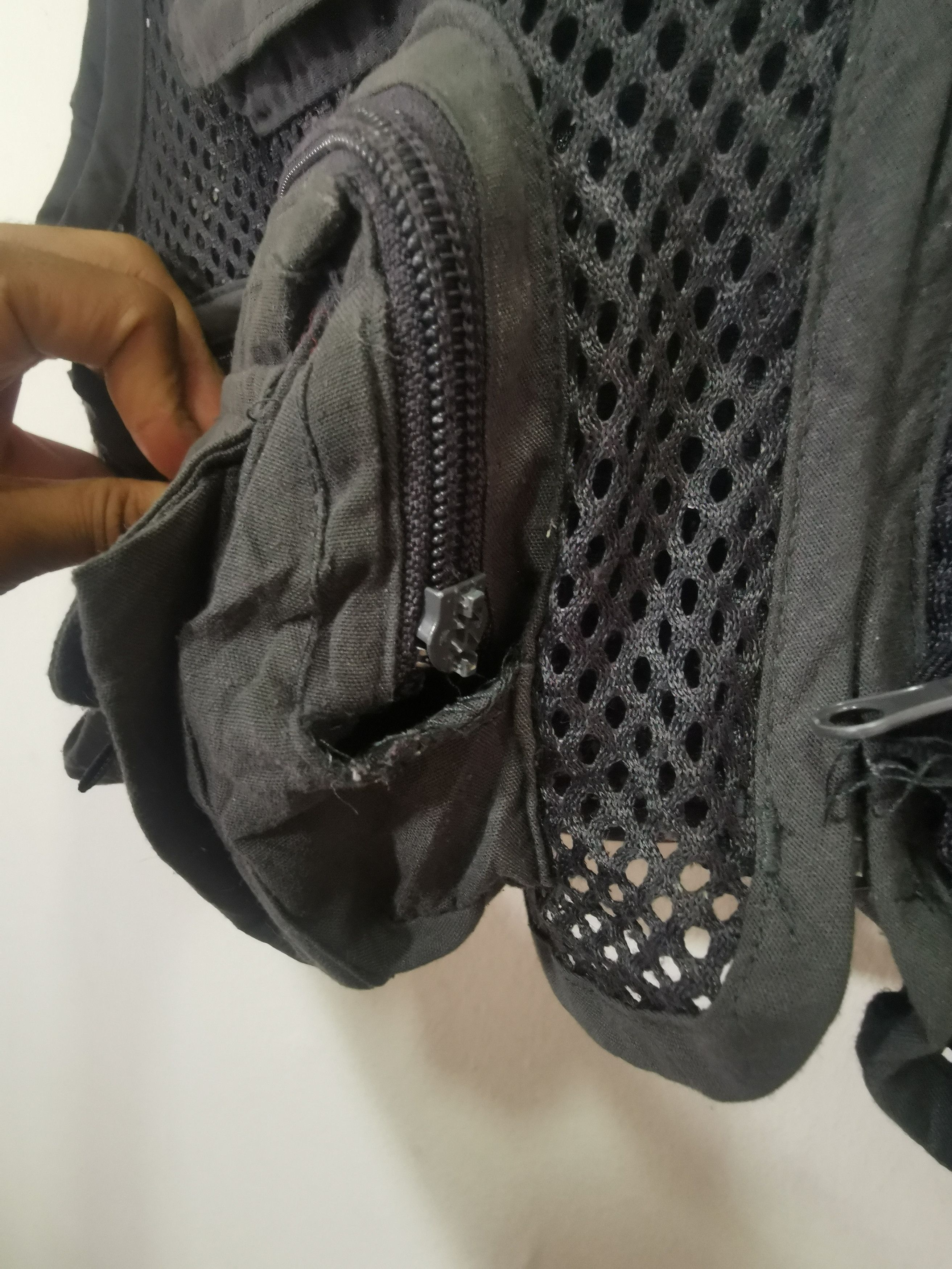 Japanese Brand Gett Multipocket Tactical Fishing Vest Size US L / EU 52-54 / 3 - 7 Thumbnail