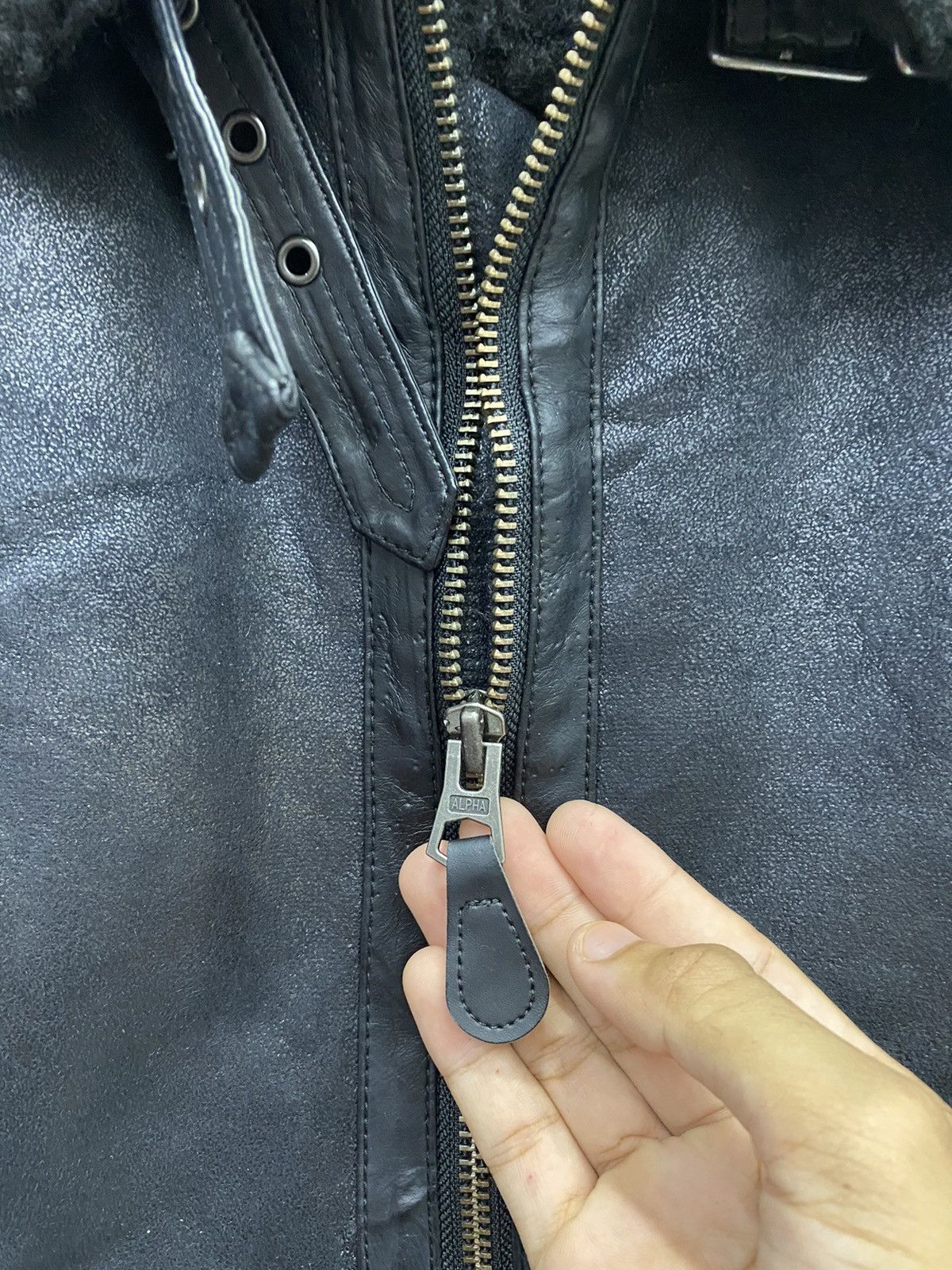 Alpha Industries ALPHA INDUSTRIES B3 JACKET SHEARLING JACKET Size M / US 6-8 / IT 42-44 - 8 Thumbnail