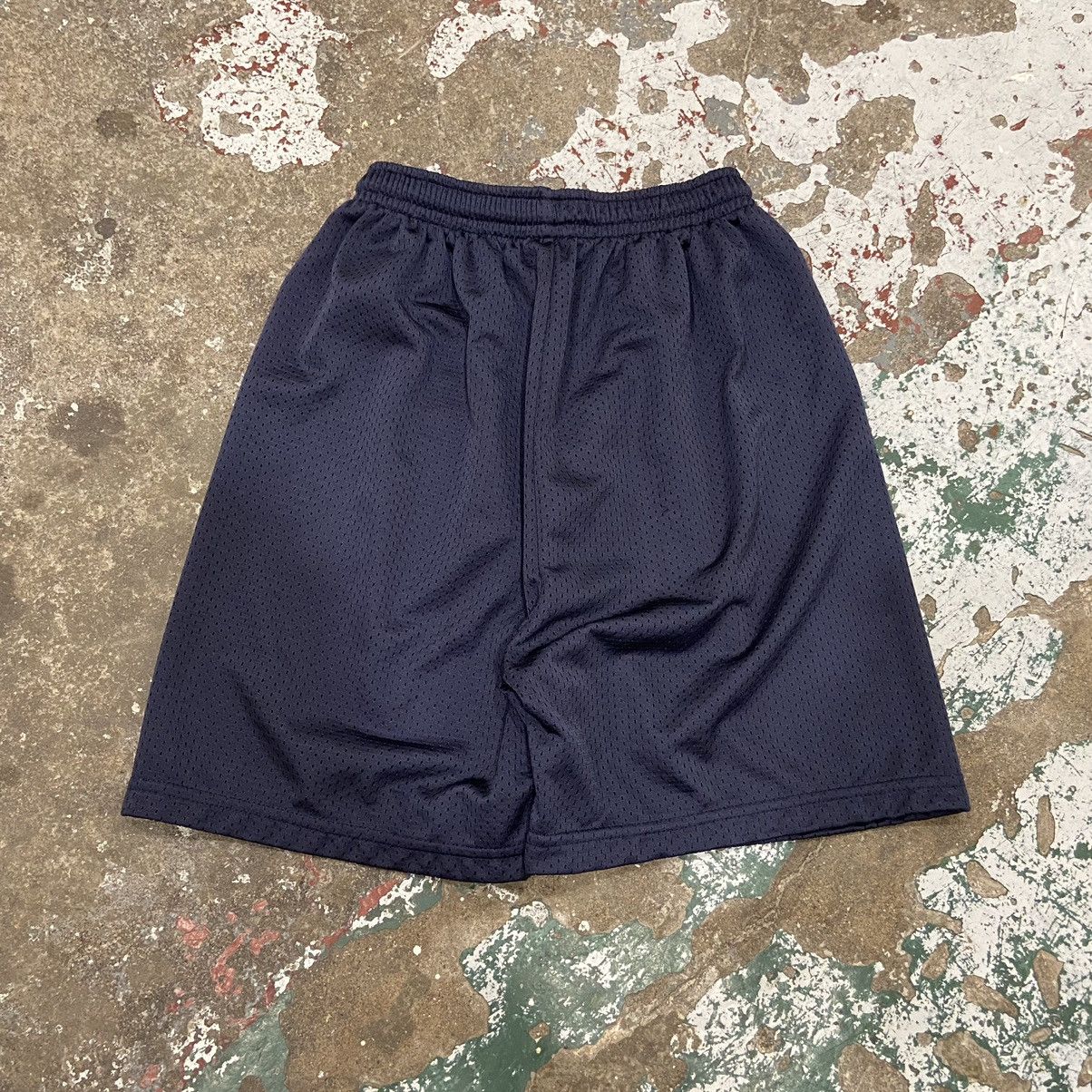 Vintage Vintage 1990s Navy Blue Mesh Shorts Size 22" - 6 Thumbnail