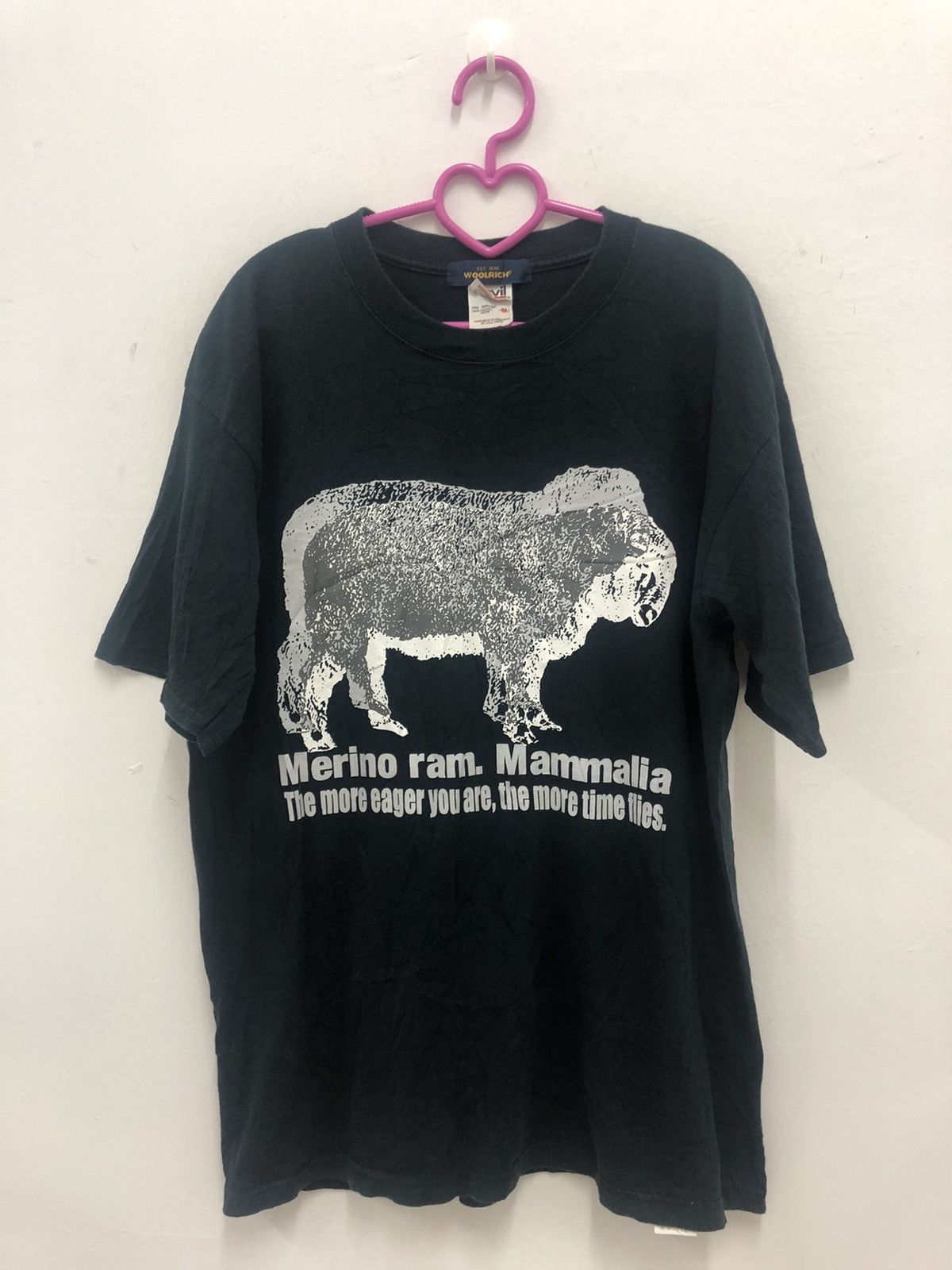 Woolrich Woolen Mills Rare Vintage WOOLRICH Graphic Tee Size US M / EU 48-50 / 2 - 1 Thumbnail