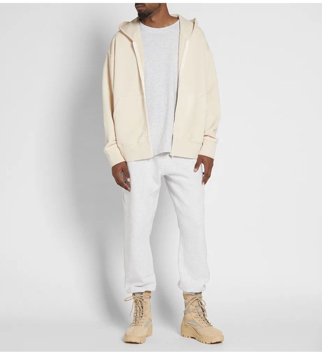 Yeezy Yeezy season 4 boxy zip hoodie light sand Size US M / EU 48-50 / 2 - 3 Thumbnail