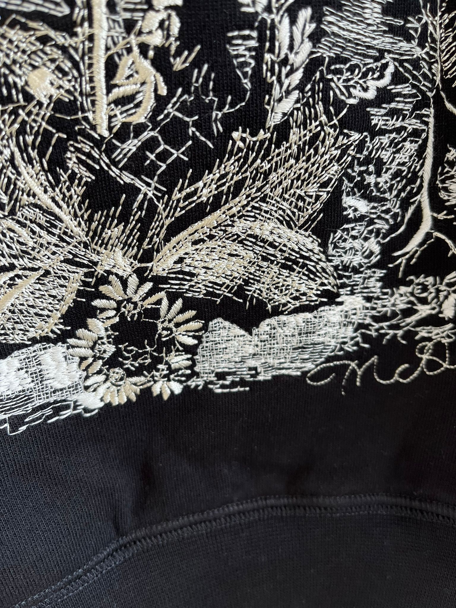 Alexander McQueen Assorted Crewneck Shirt in Black Size US M / EU 48-50 / 2 - 6 Thumbnail