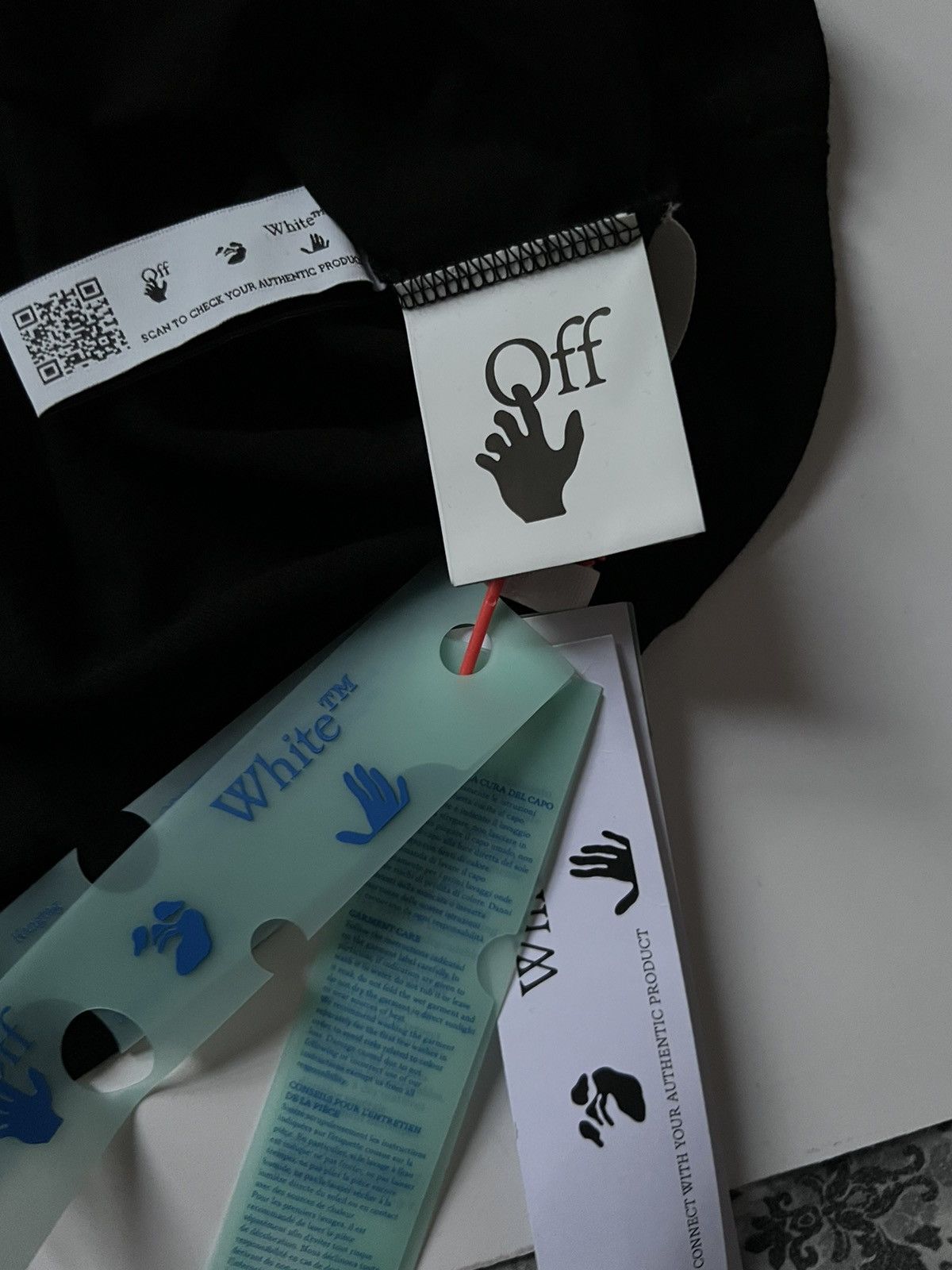 Off-White Degrade Arrow Logo Cotton T-Shirt slim fit Size US S / EU 44-46 / 1 - 4 Thumbnail