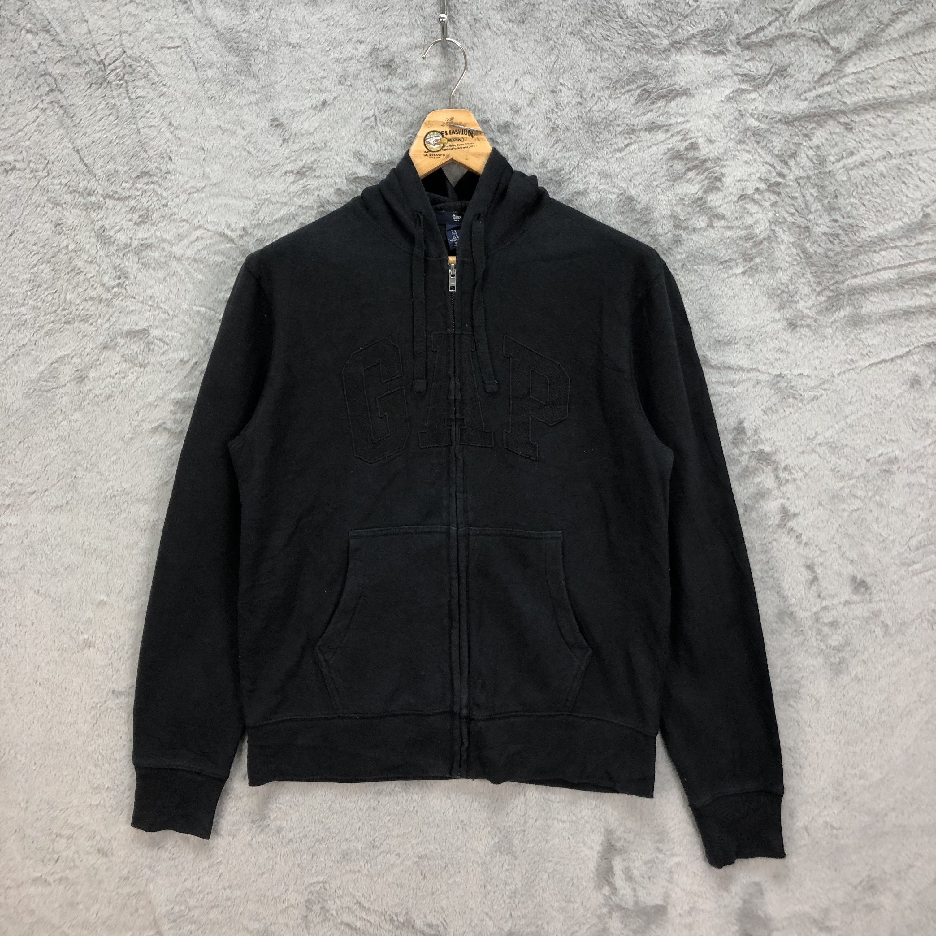 Gap GAP All Black Spell Out Big Logo Zipper Hoodies #4946-29 Size US S / EU 44-46 / 1 - 1 Thumbnail