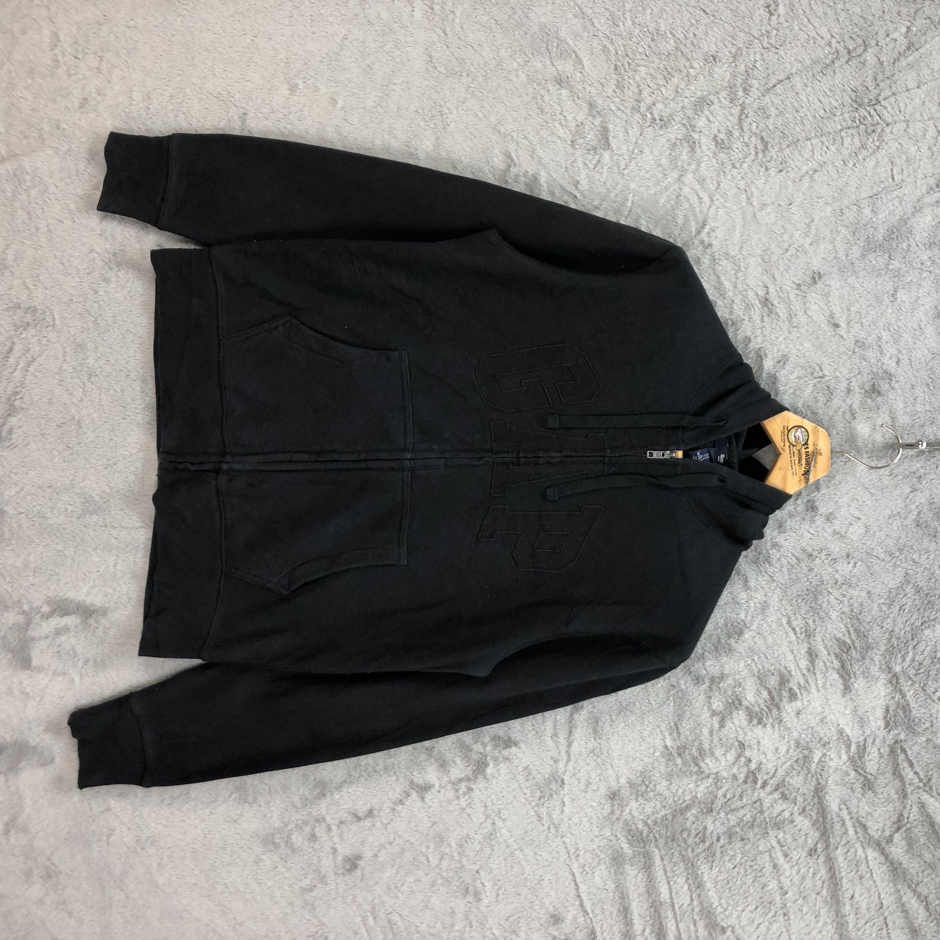 image of Gap All Black Spell Out Big Logo Zipper Hoodies 4946-29, Men's (Size Small)