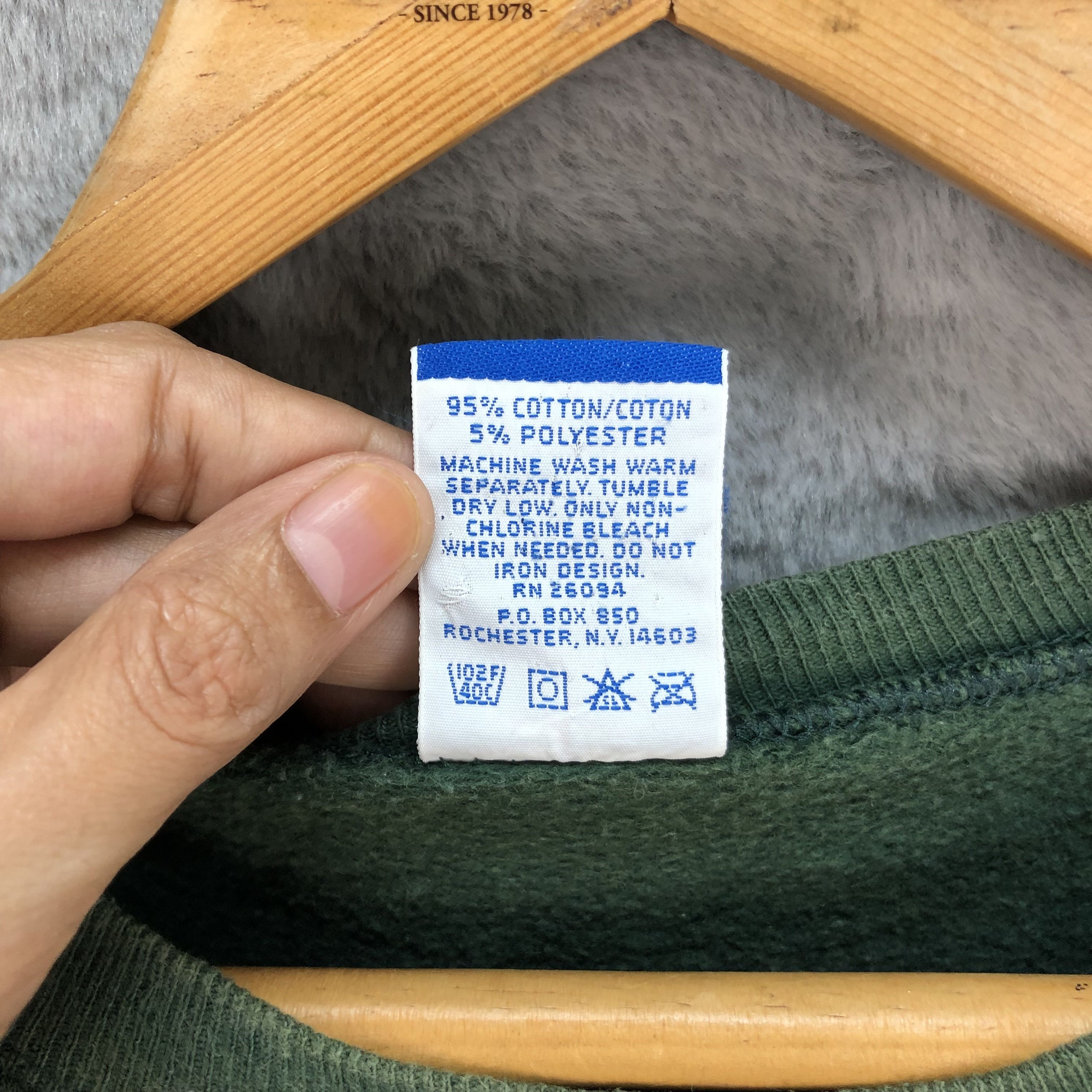 Champion Champion Crewneck Green Sweatshirts #4999-35 Size US L / EU 52-54 / 3 - 10 Thumbnail