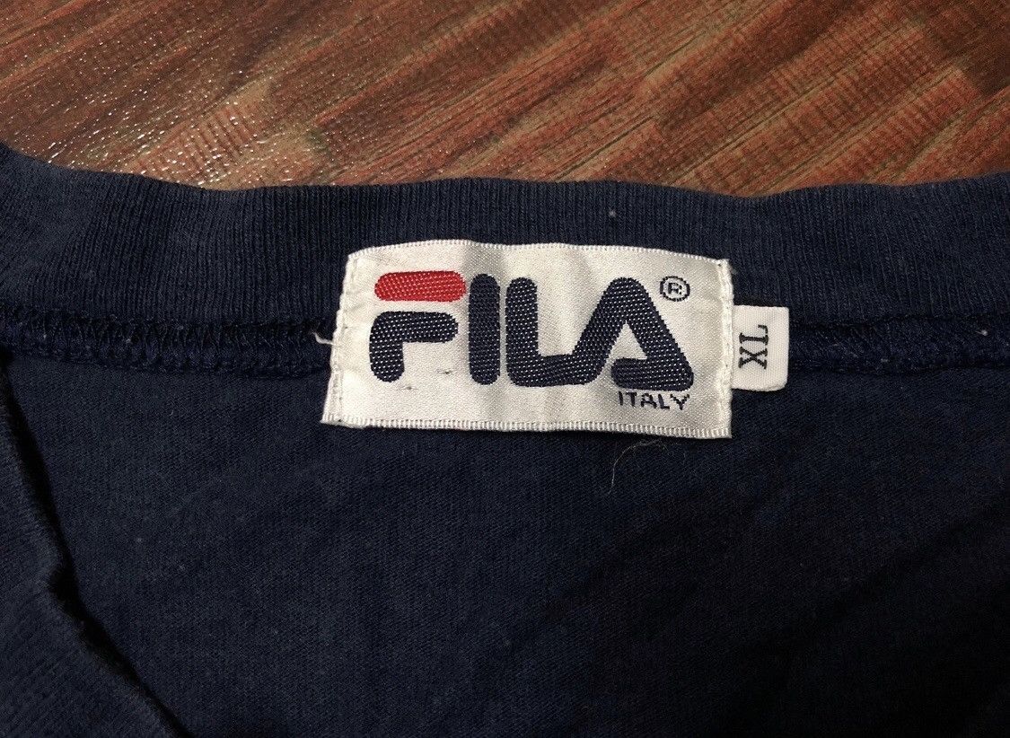 Fila Rare 90s Vintage FILA Spell Out Big Logo Shirt Size US XL / EU 56 / 4 - 2 Thumbnail