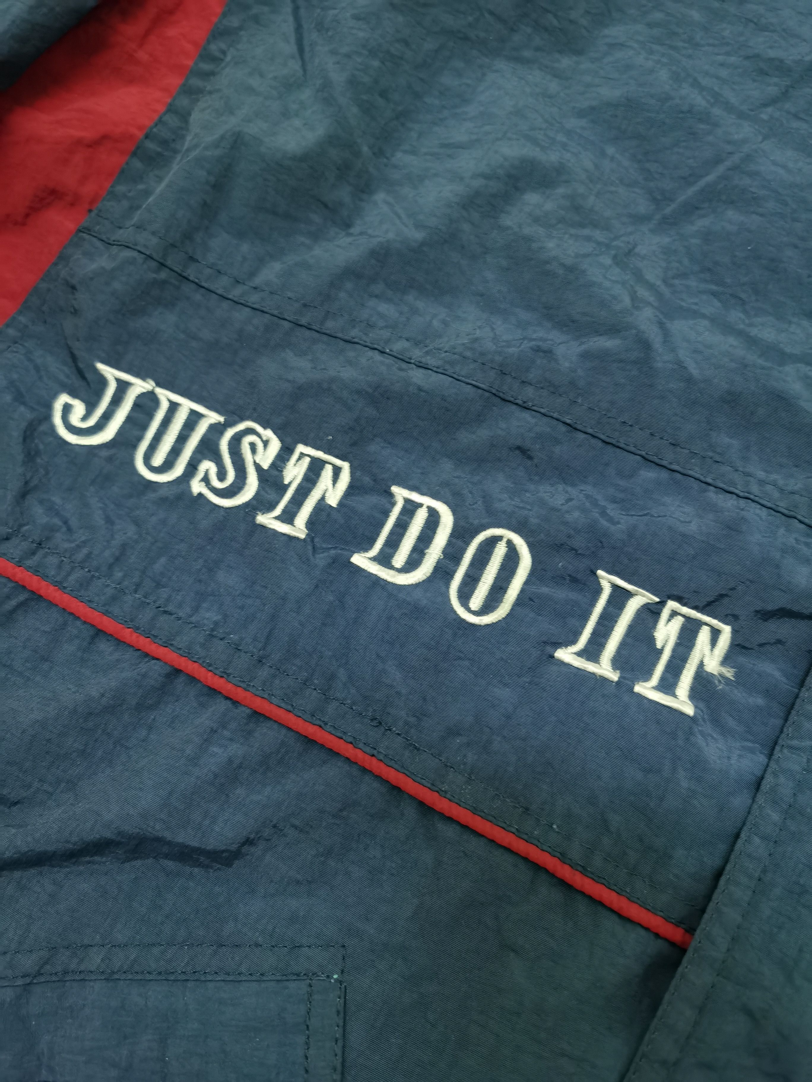 Nike × Vintage Vintage Nike Just Do It Windbreaker Size US L / EU 52-54 / 3 - 5 Thumbnail
