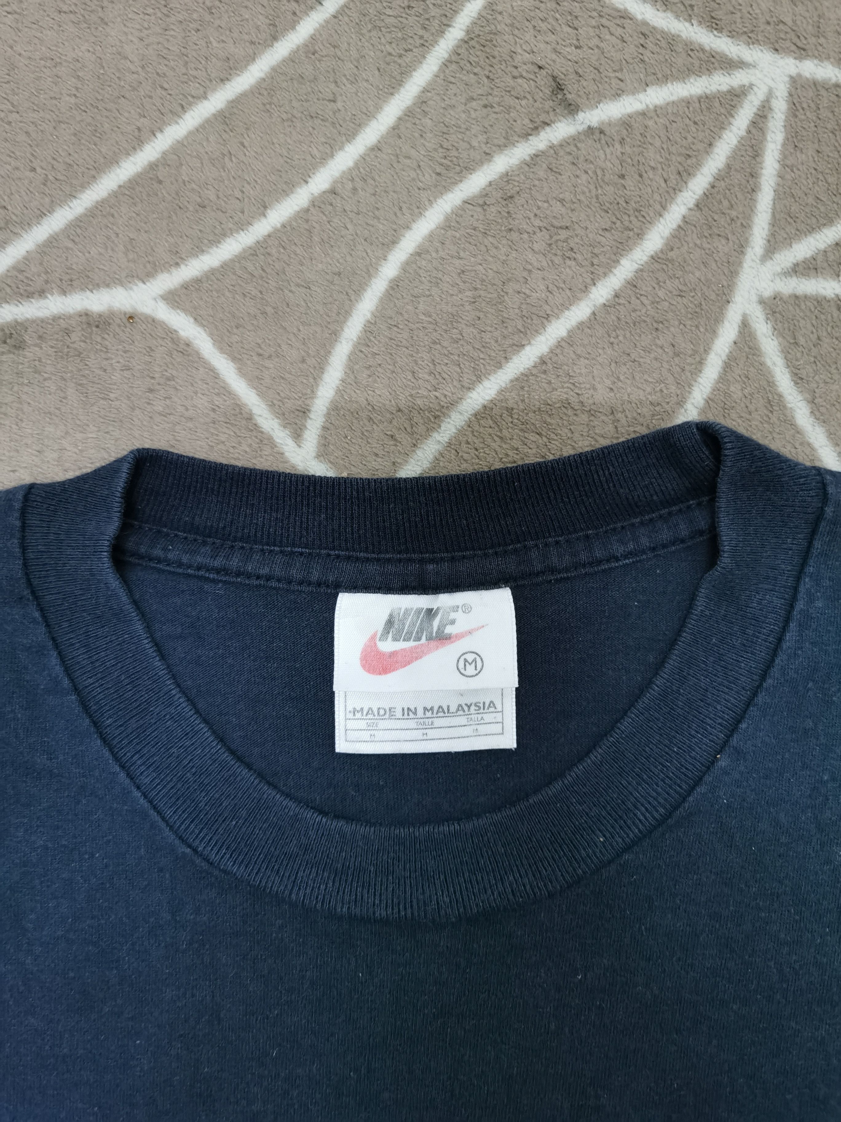 Nike × Vintage Vintage Nike Big Swoosh Size US M / EU 48-50 / 2 - 3 Thumbnail
