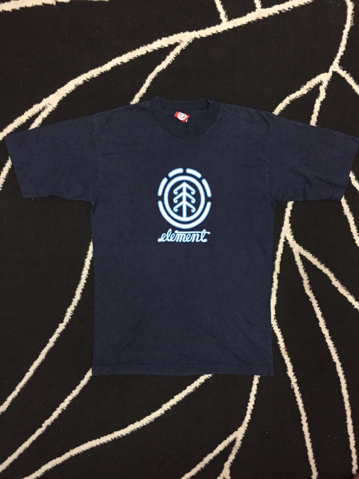Element × Vintage Vintage Element Skateboards Big Logo T-shirt Size US M / EU 48-50 / 2 - 1 Thumbnail