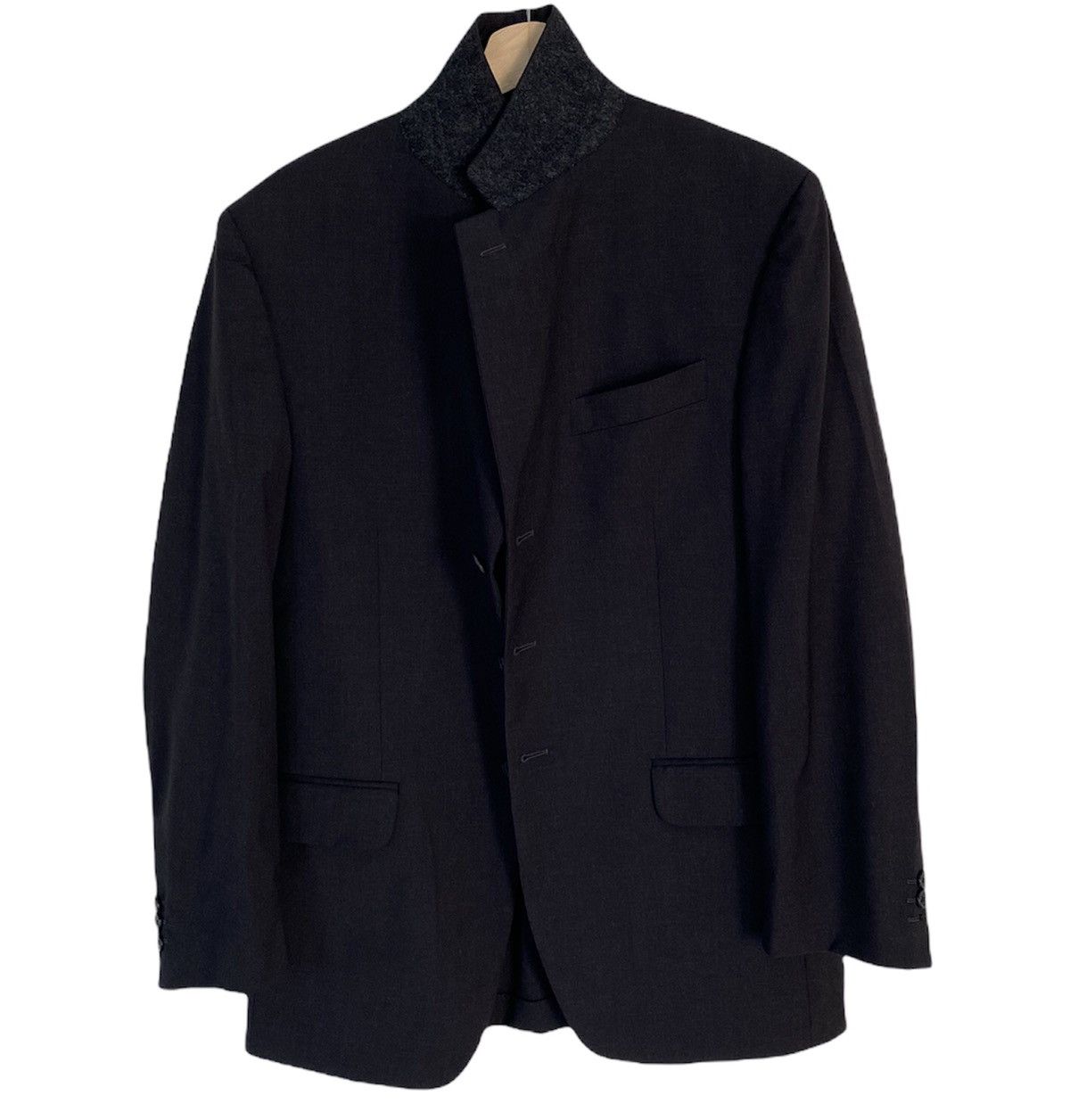 Fendi FENDI LUXURY BUTTON BLAZER COAT Size US S / EU 44-46 / 1 - 3 Thumbnail