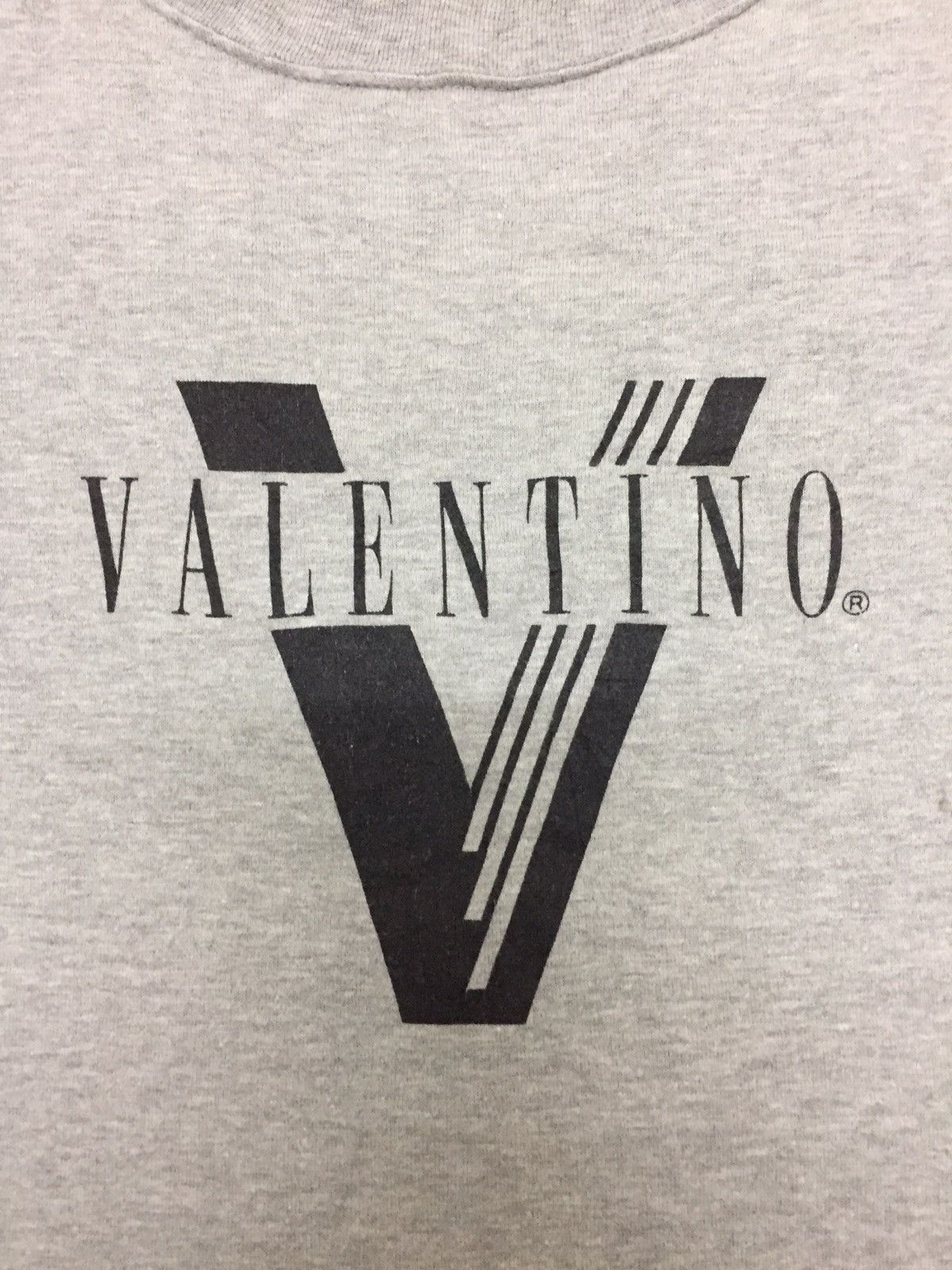 Valentino × Vintage 🔥SALE🔥Vintage Valentino Spell out Big Logo T-shirt Size US L / EU 52-54 / 3 - 2 Thumbnail