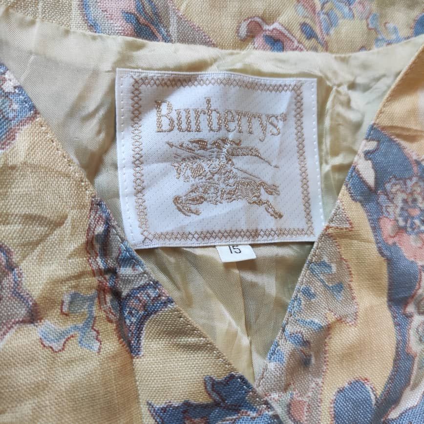 Burberry × Burberry Prorsum × Vintage Vintage Burberry Paisley Pattern Vest Size US S / EU 44-46 / 1 - 3 Thumbnail