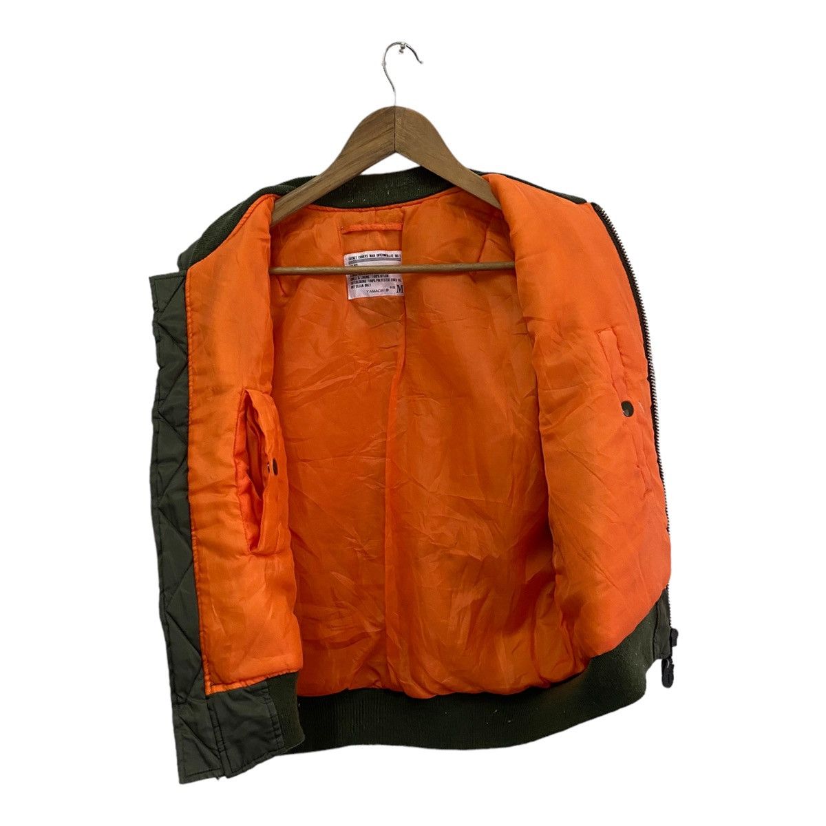 Alpha Industries VINTAGE YAMADAI COIIERS MAN INTERMEDLATE MA-1 BOMBER JACKET Size US M / EU 48-50 / 2 - 5 Thumbnail