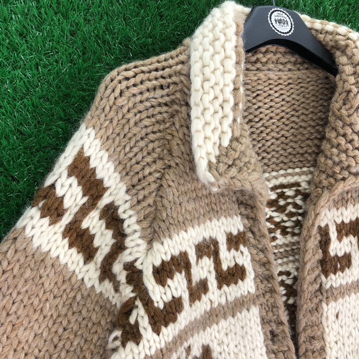 Aran Isles Knitwear Vintage 50's Cowichan Knitting Wool Sweater Jacket Size US M / EU 48-50 / 2 - 2 Thumbnail