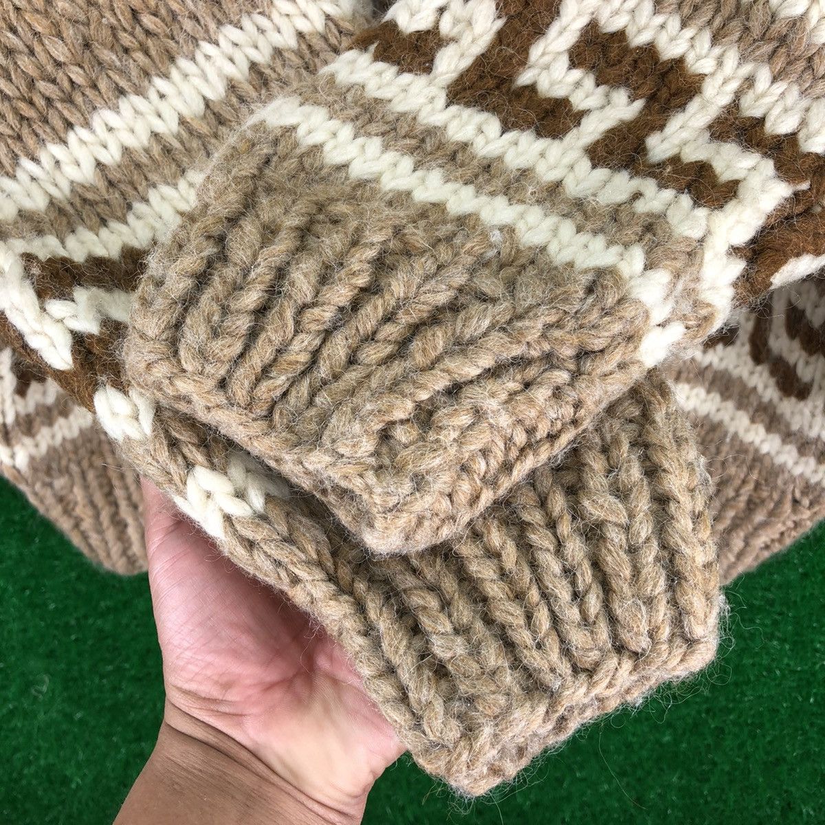 Aran Isles Knitwear Vintage 50's Cowichan Knitting Wool Sweater Jacket Size US M / EU 48-50 / 2 - 16 Thumbnail